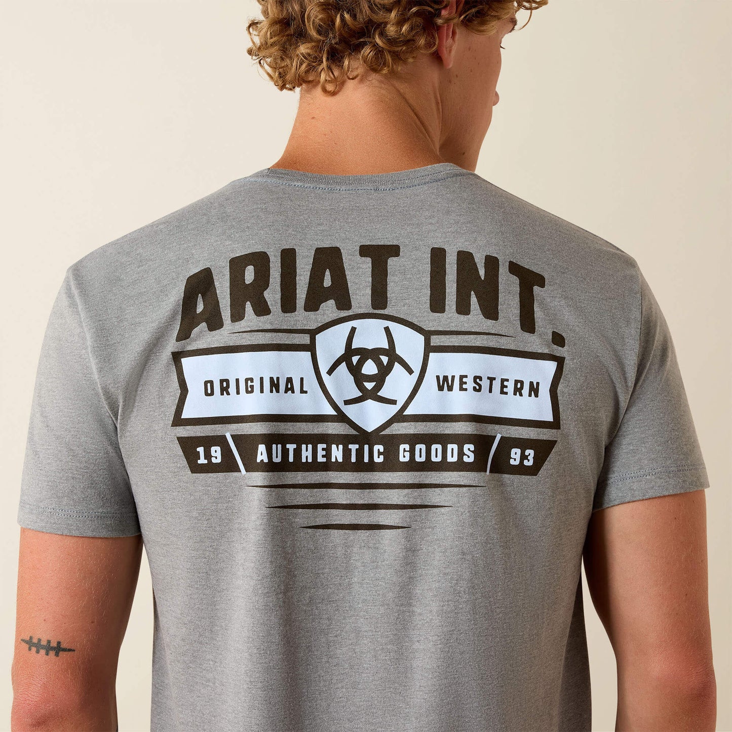 Ariat US - Ariat Banner Badge T-Shirt