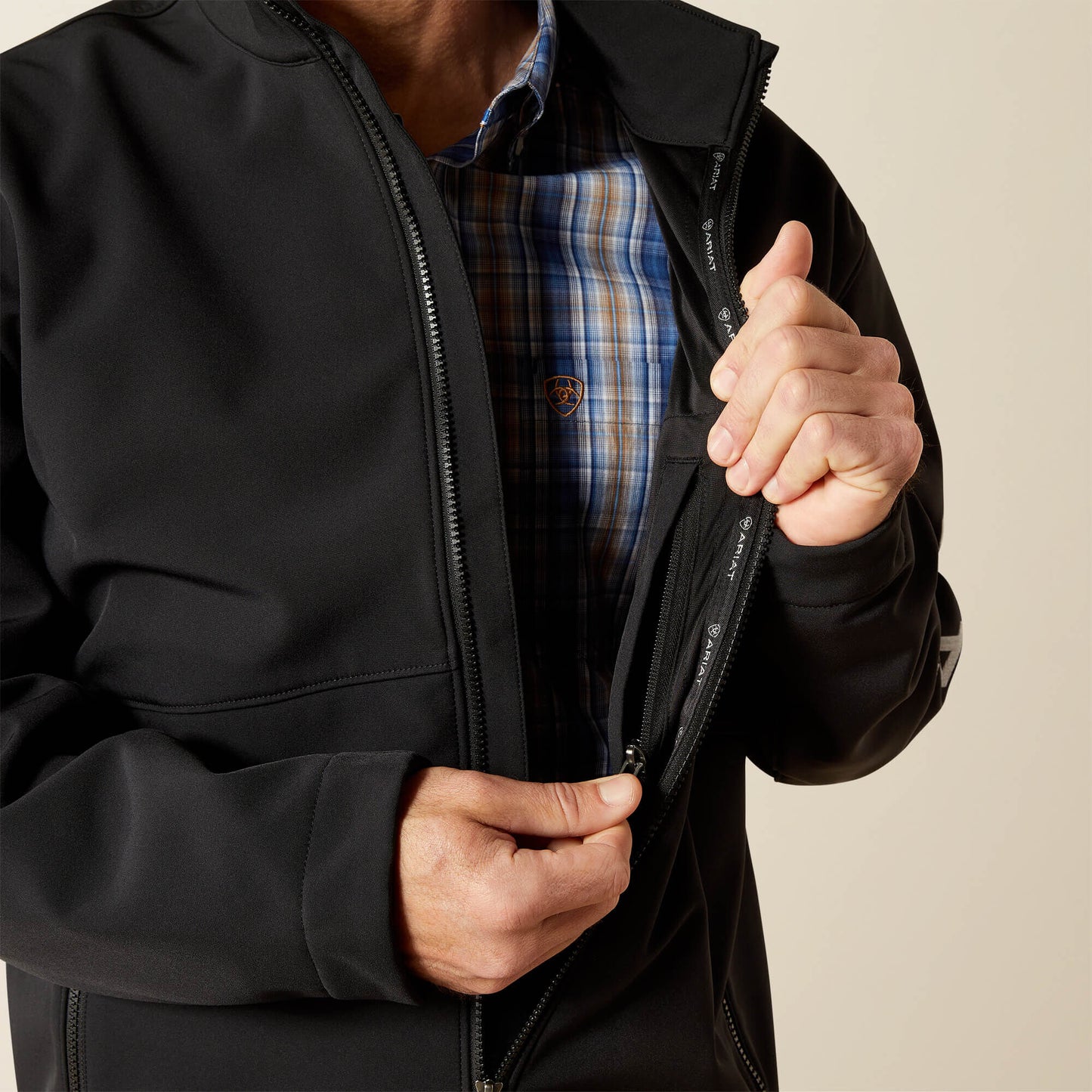 Ariat For Sale - Logo Softshell Jacket