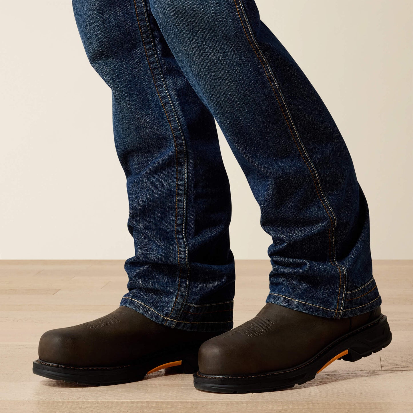 Ariat Outlet - FR M4 Relaxed Workhorse Boot Cut Jean