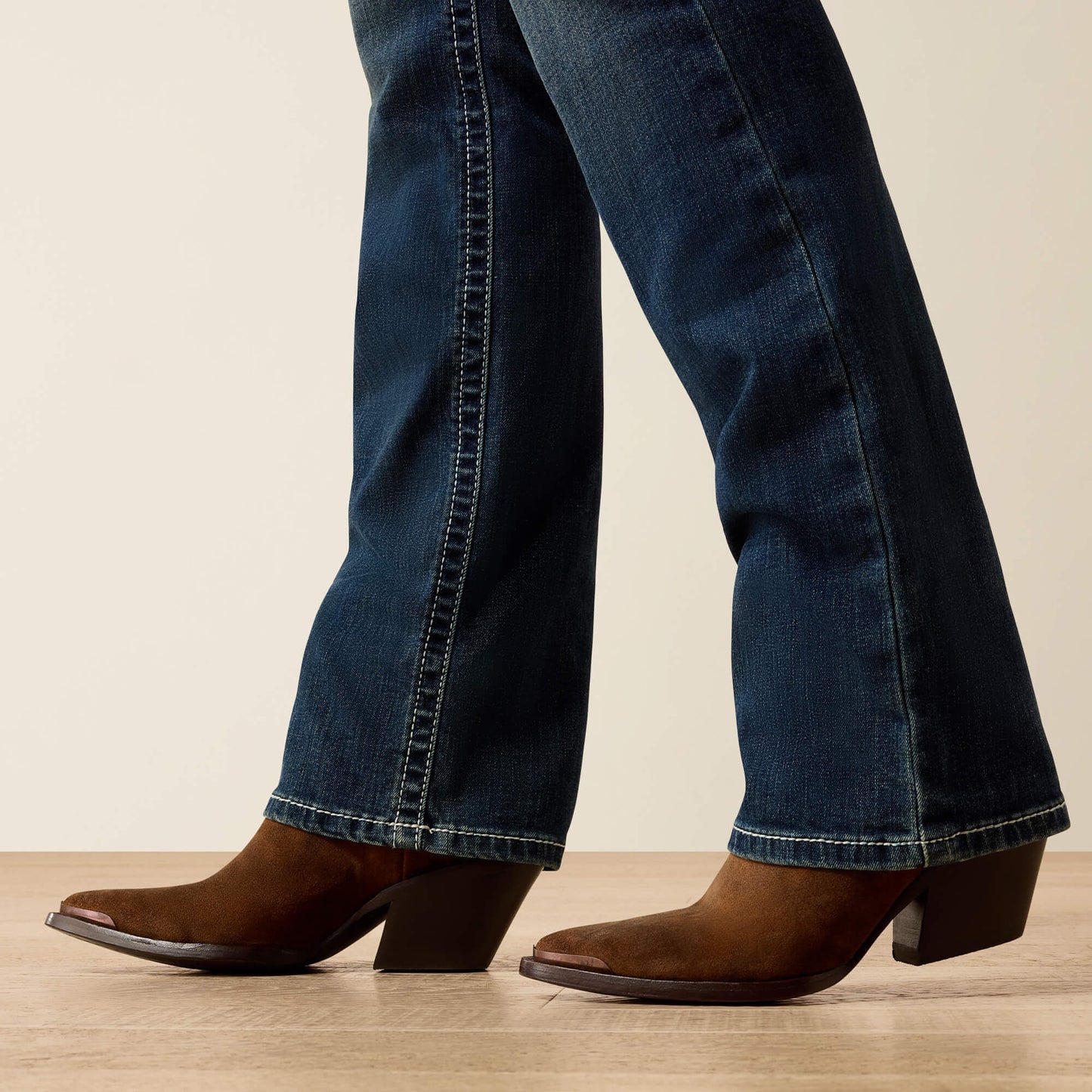 Ariat Sale - R.E.A.L. Mid Rise Stretch Icon Stackable Straight Leg Jean