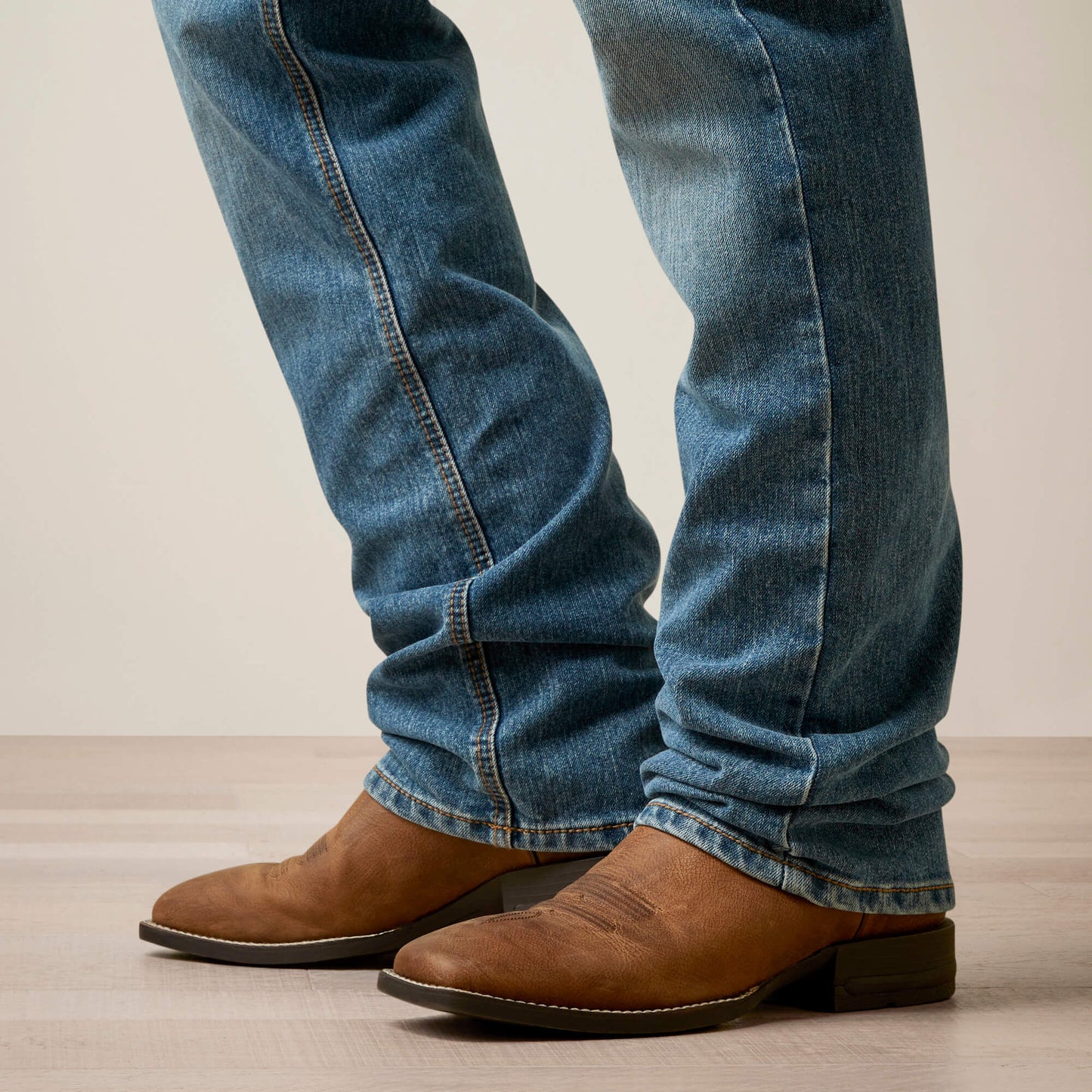 Ariat For Sale - M5 Straight Hansen Straight Jean