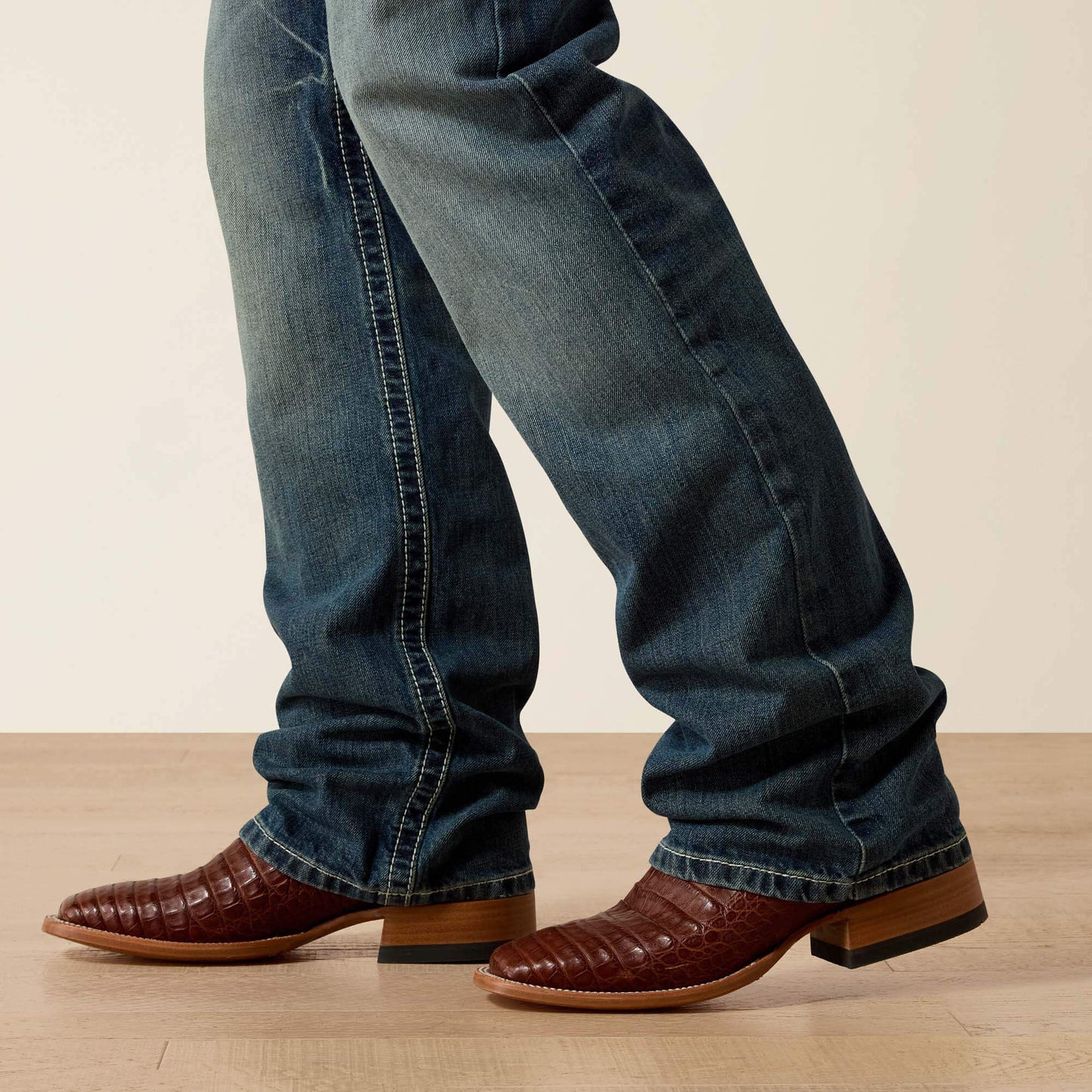 Ariat US - M4 Low Rise Coltrane Boot Cut Jean