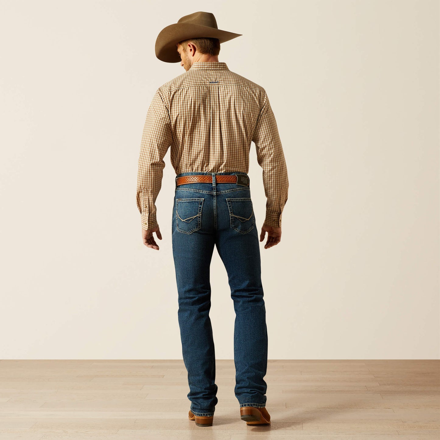 Ariat Outlet - M7 Slim Sawyer Classic Rise Straight Leg Jeans