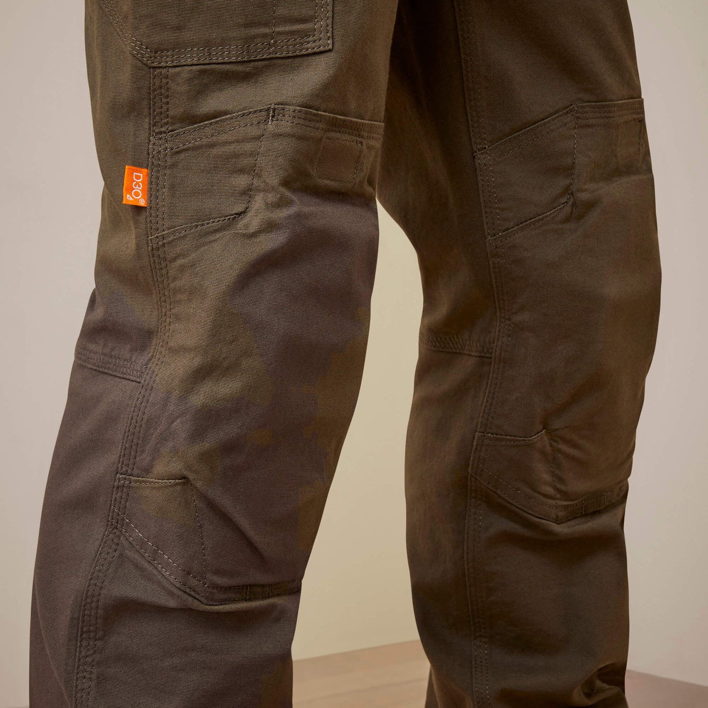 Ariat For Sale - Rebar M5 Straight Made Tough Knee Guardian Straight