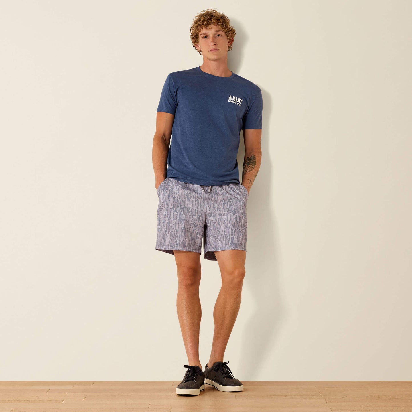 Ariat Sale - Ariat Outline Shop T-Shirt
