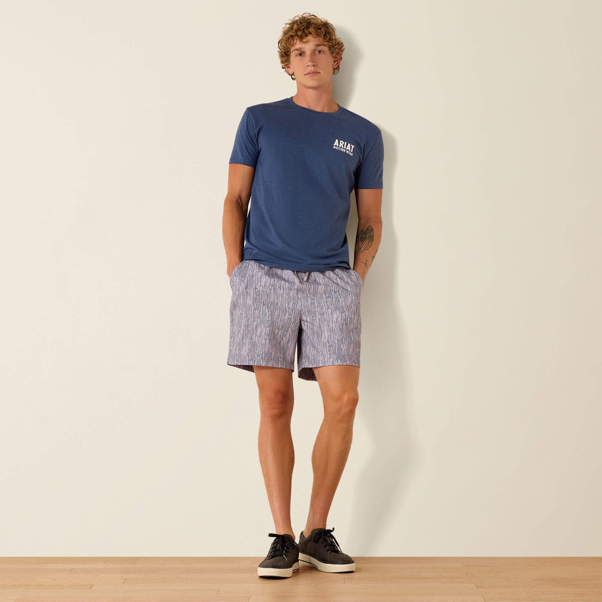 Ariat Sale - Ariat Outline Shop T-Shirt