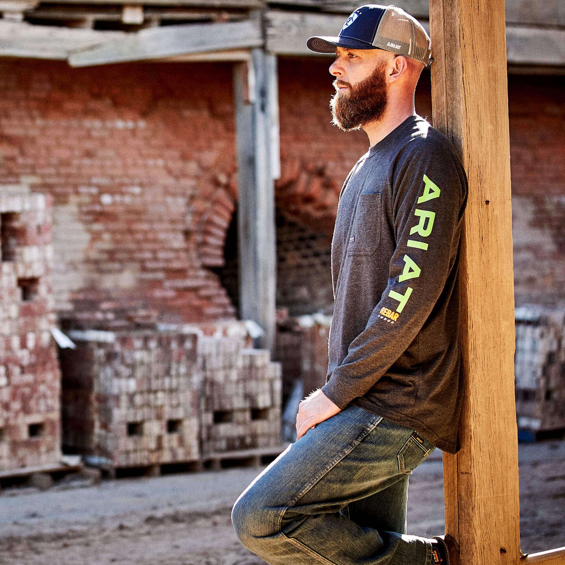 Ariat Outlet - Rebar Cotton Strong Graphic T-Shirt