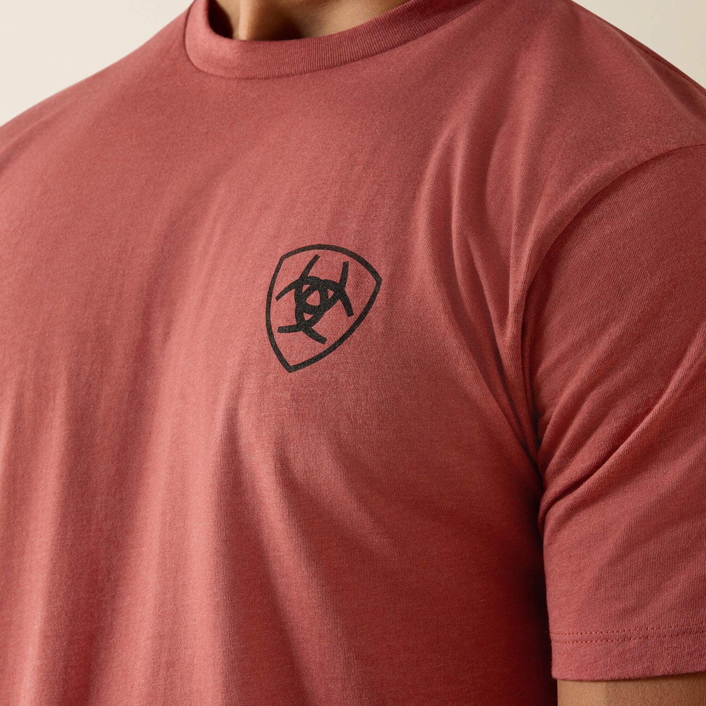 Ariat Outlet - Ariat Banner Badge T-Shirt