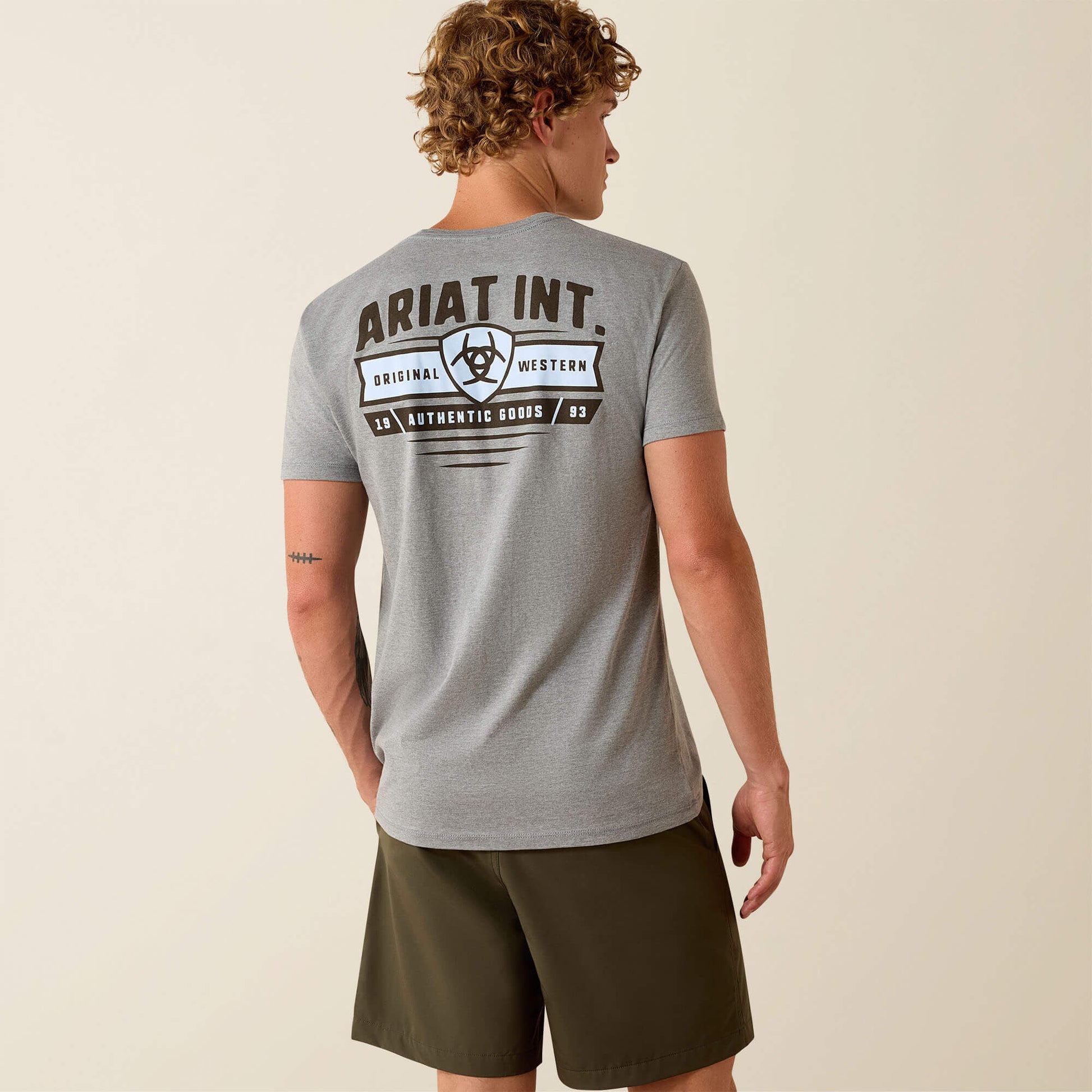 Ariat US - Ariat Banner Badge T-Shirt
