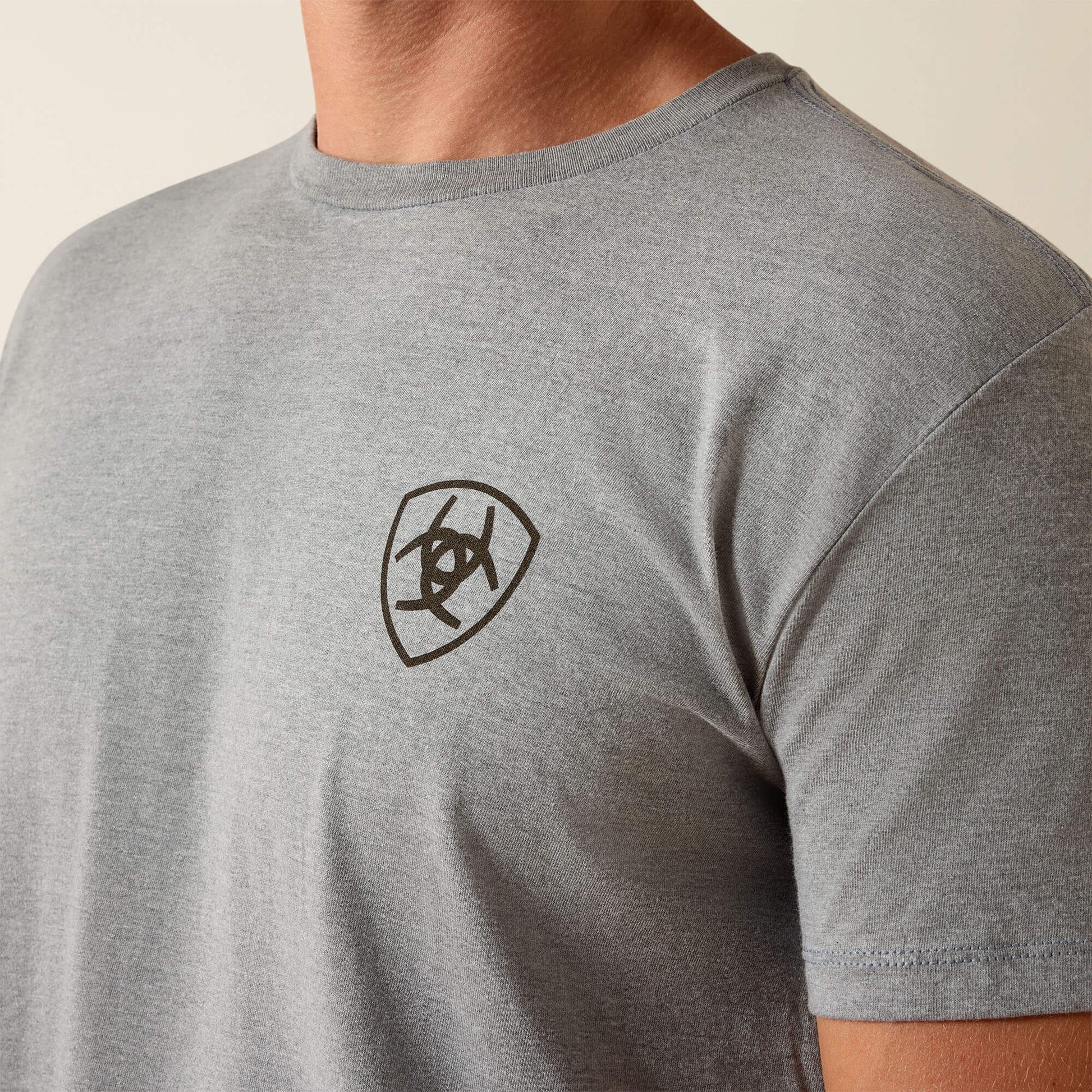 Ariat US - Ariat Banner Badge T-Shirt