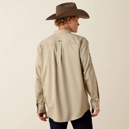Ariat US - Team Logo Lightweight Twill Classic Fit Shirt
