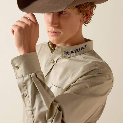 Ariat US - Team Logo Lightweight Twill Classic Fit Shirt