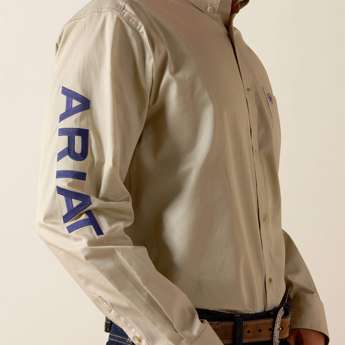 Ariat US - Team Logo Lightweight Twill Classic Fit Shirt
