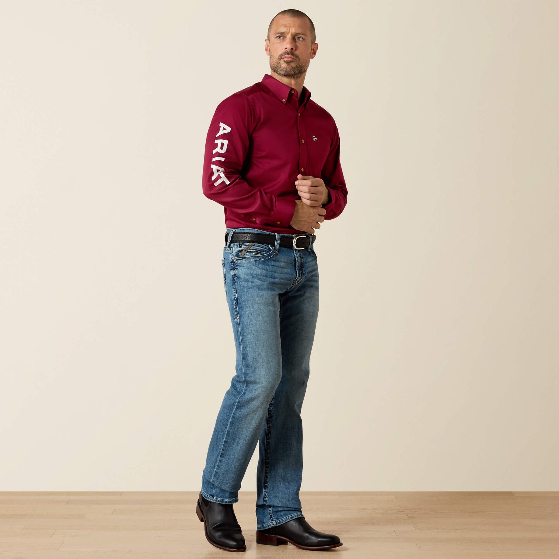 Ariat Outlet - Team Logo Twill Fitted Shirt