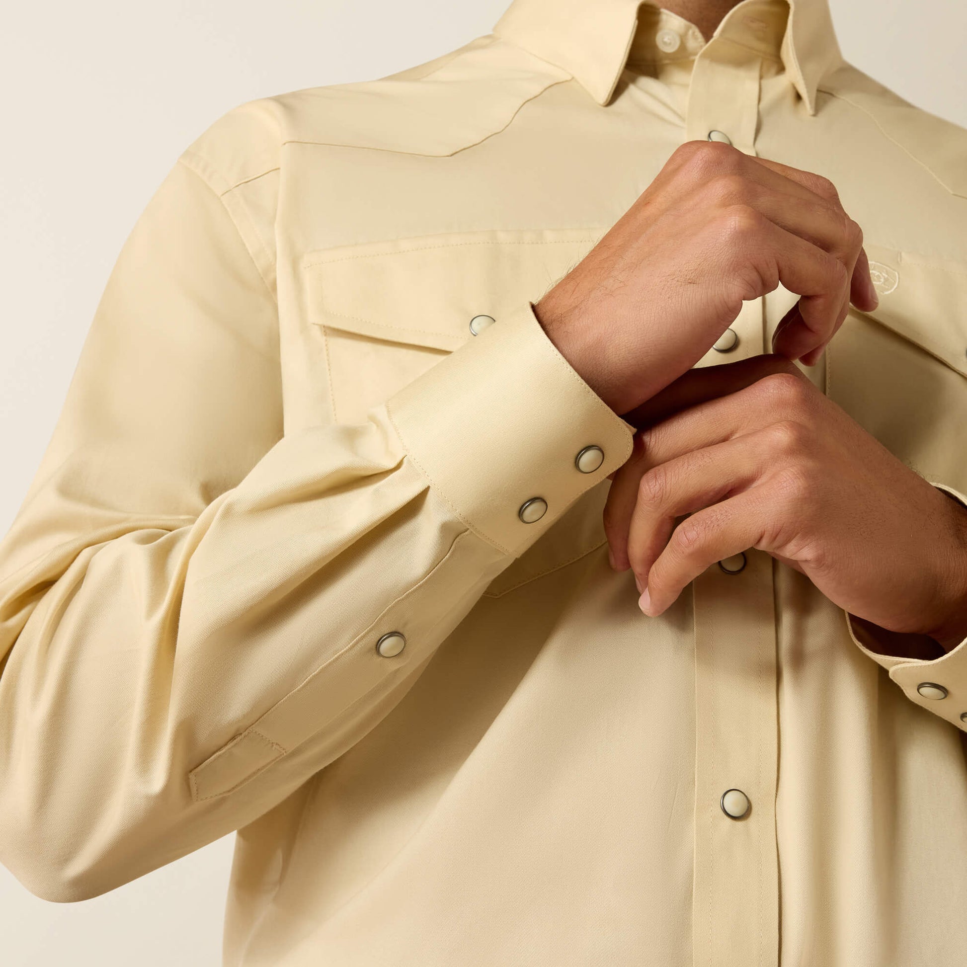 Ariat On Sale - Lightweight Twill Classic Fit Snap Shirt