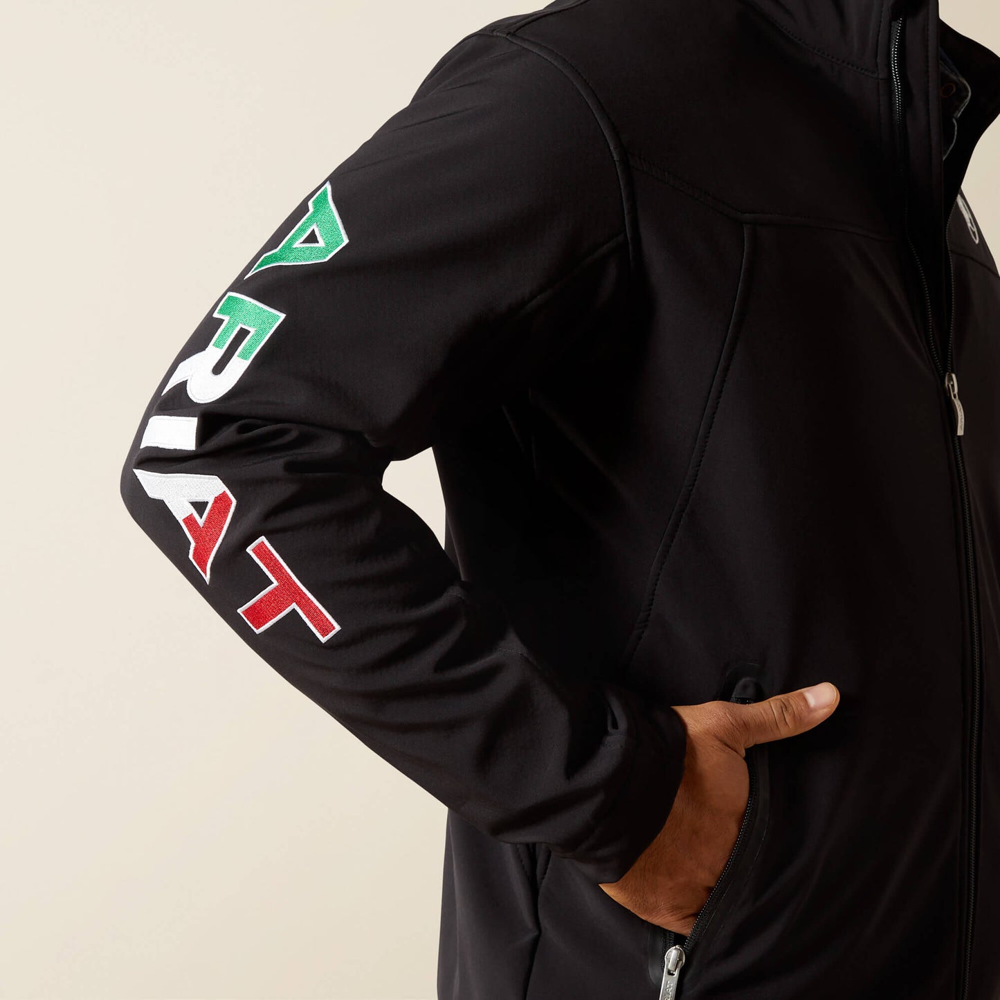 Ariat On Sale - New Team Softshell MEXICO Jacket