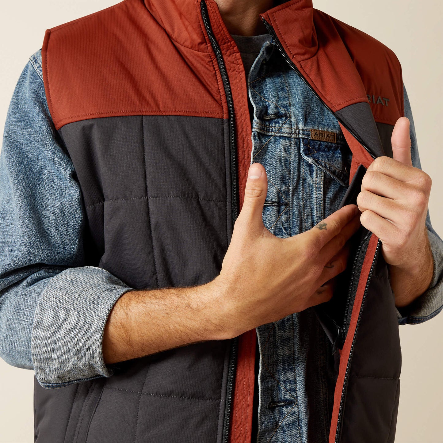 Ariat On Sale - Crius Insulated Vest