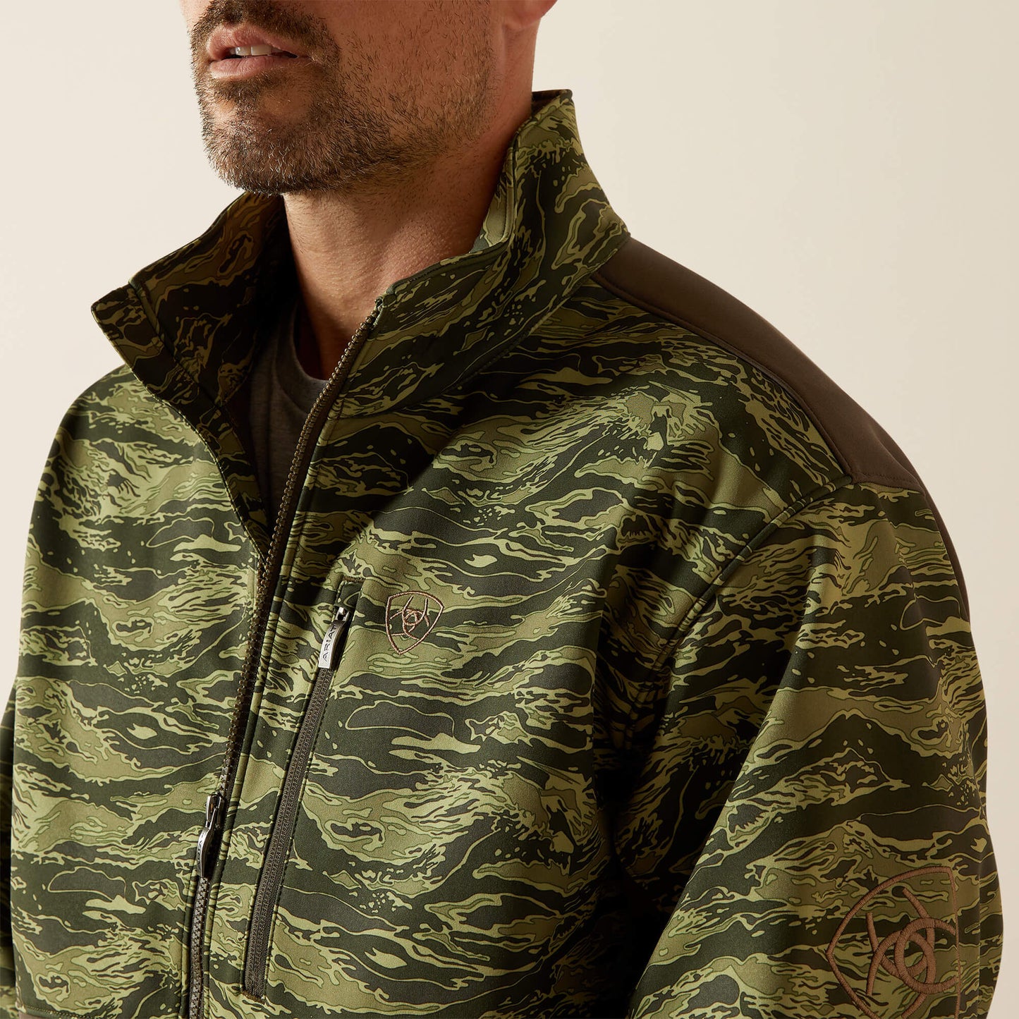 Ariat Website Store - Logo Softshell Jacket