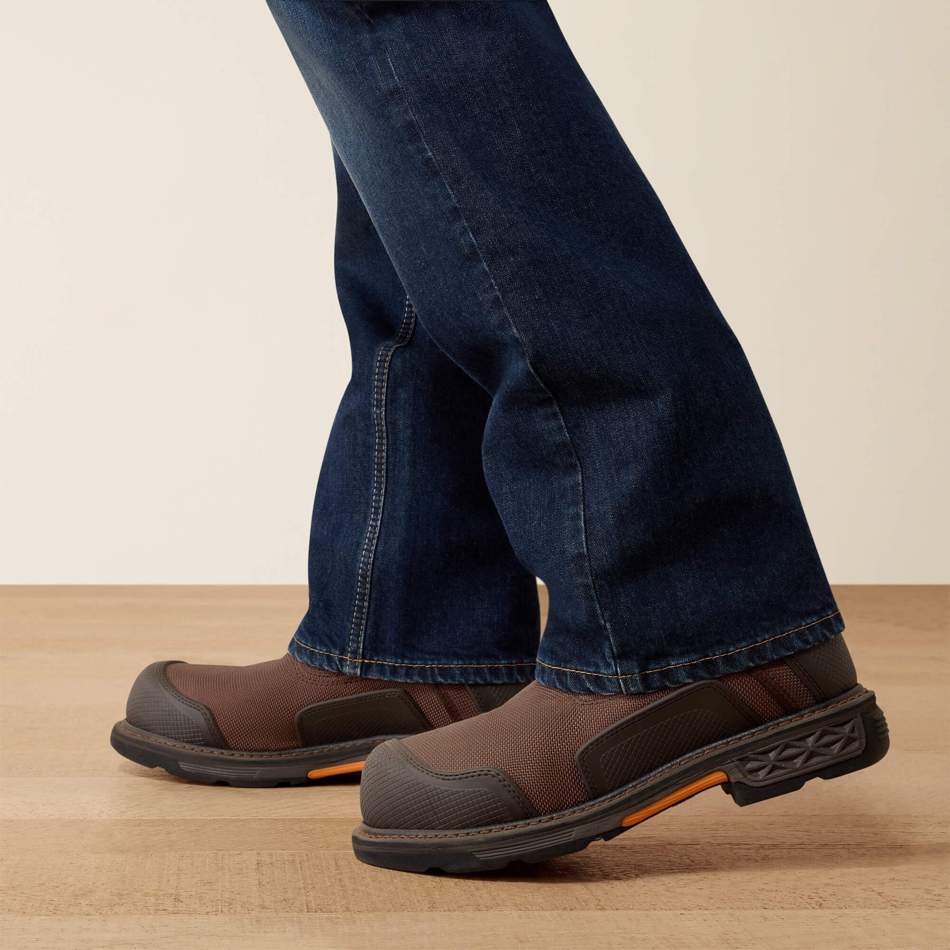 Ariat Outlet - FR M4 Relaxed Lightweight DuraStretch Boot Cut Jeans