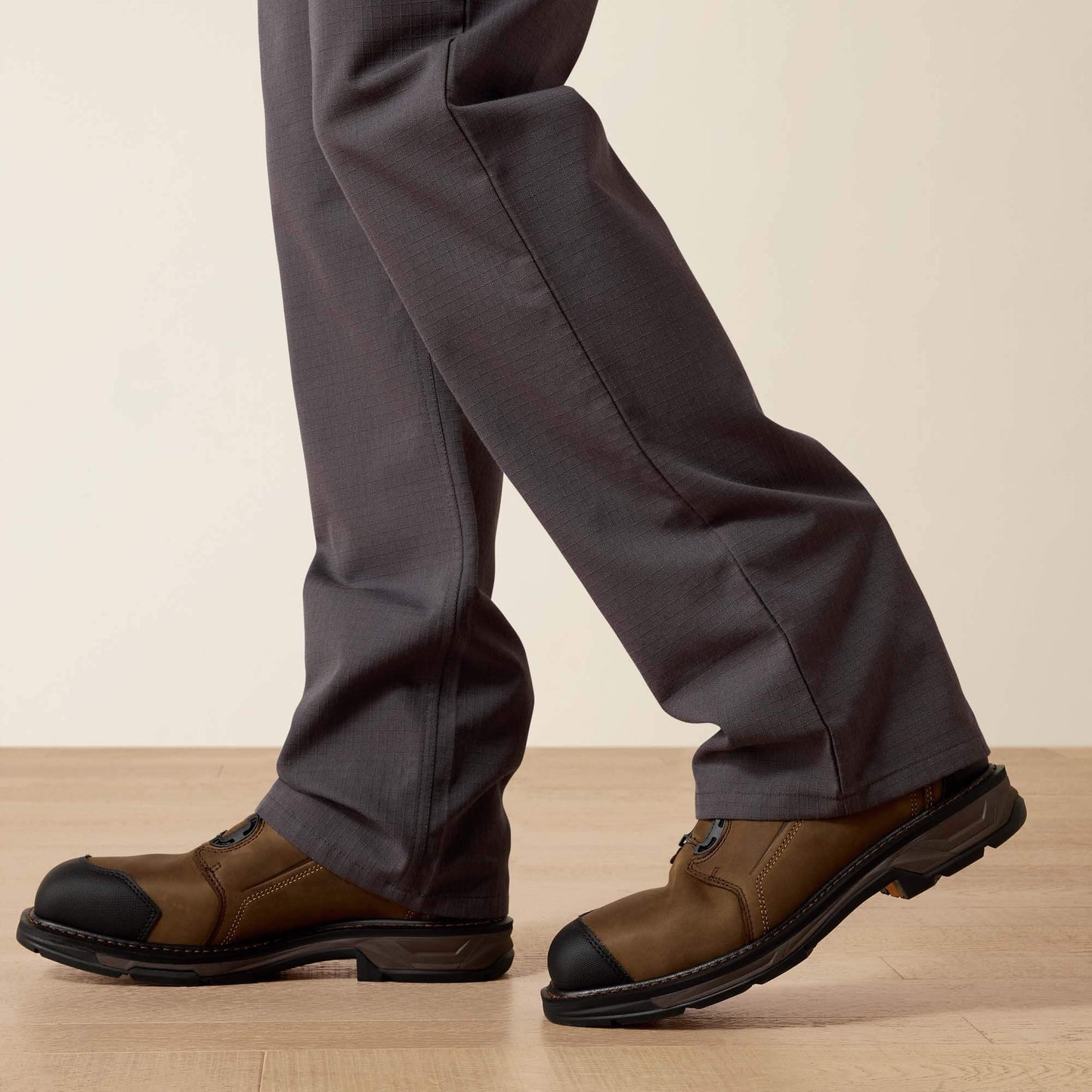 Ariat US - FR M4 Relaxed Crossfire Straight Pant