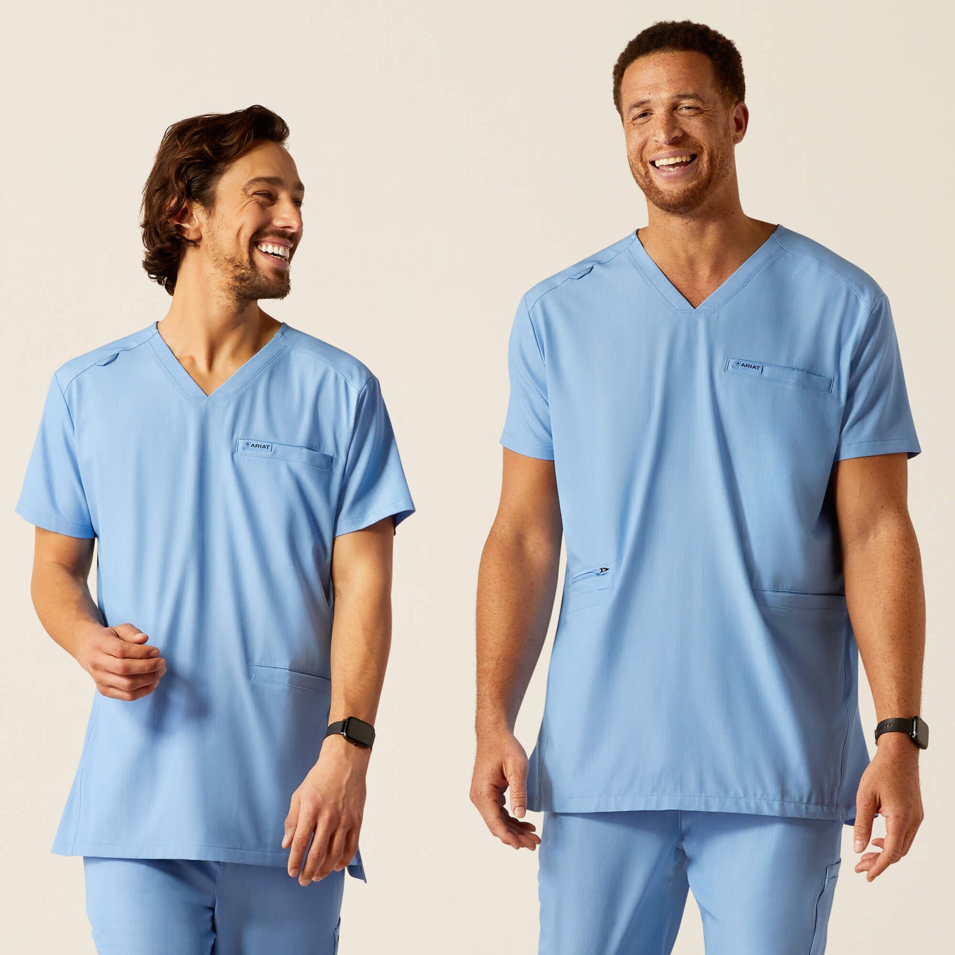 Ariat US - Derham 6 Pocket Scrub Top