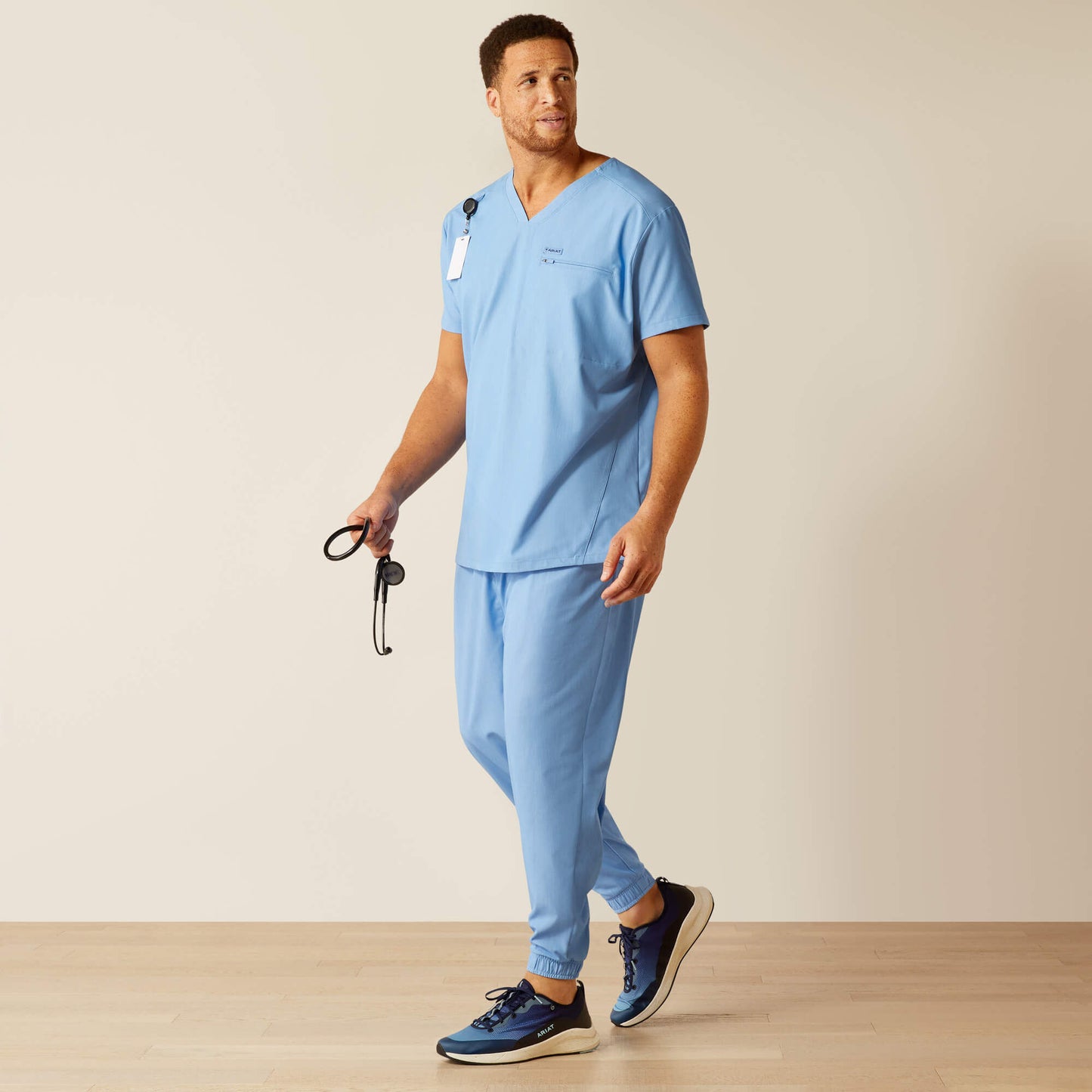 Ariat On Sale - Whitman Scrub Top