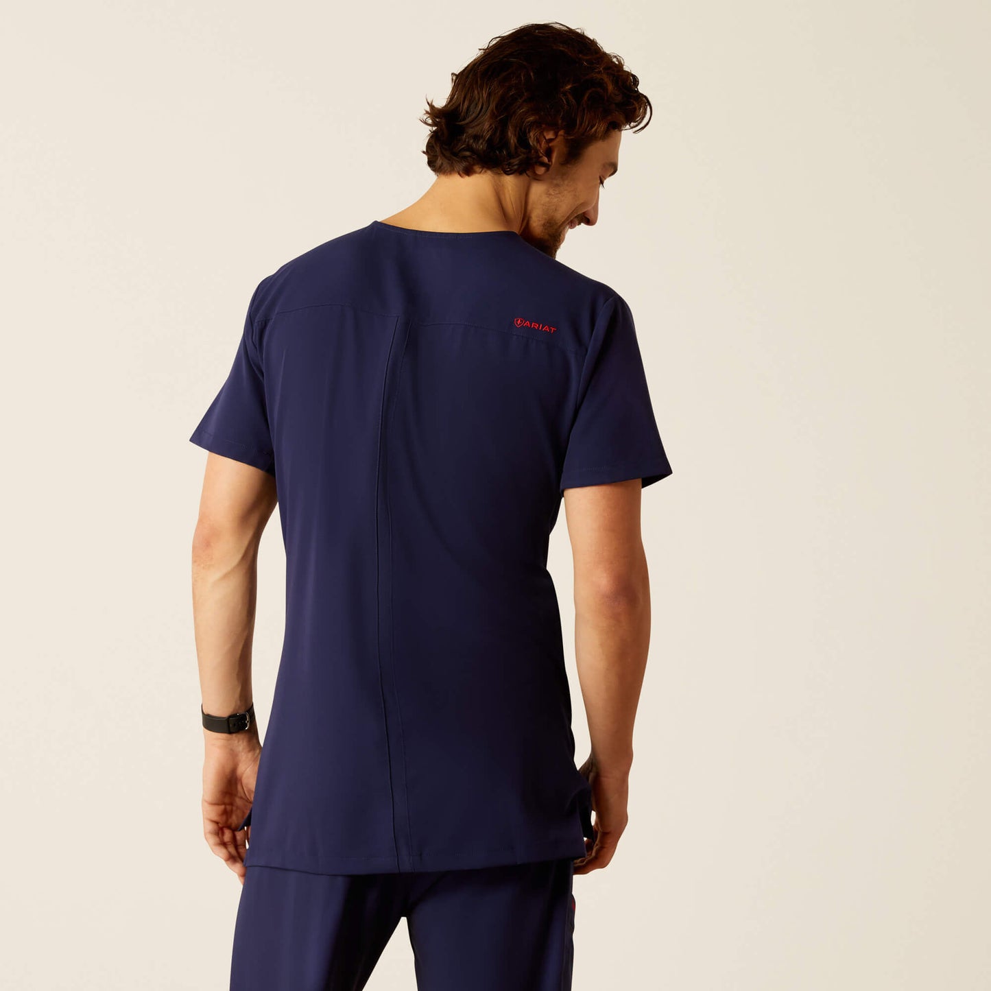 Ariat Outlet - Derham 6 Pocket Scrub Top
