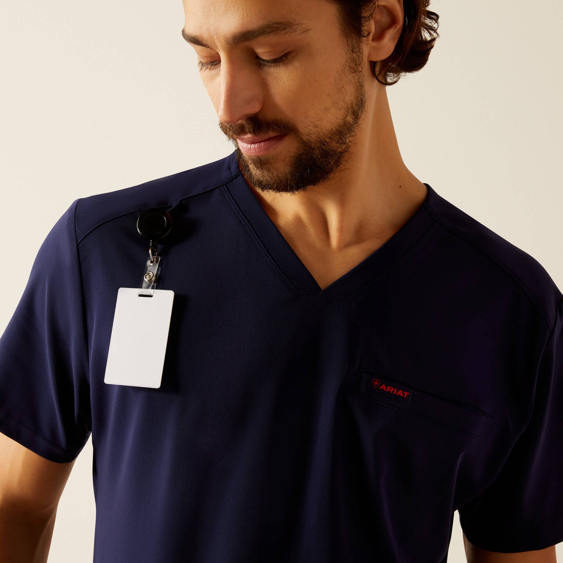 Ariat Outlet - Derham 6 Pocket Scrub Top