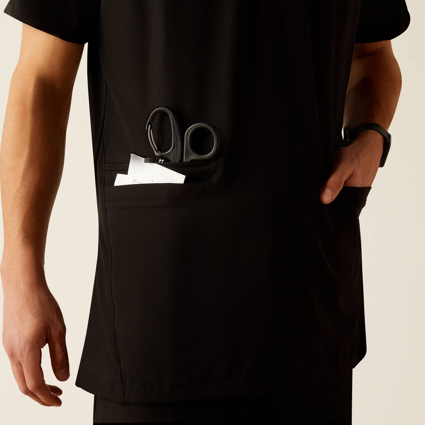 Ariat Online - Derham 6 Pocket Scrub Top