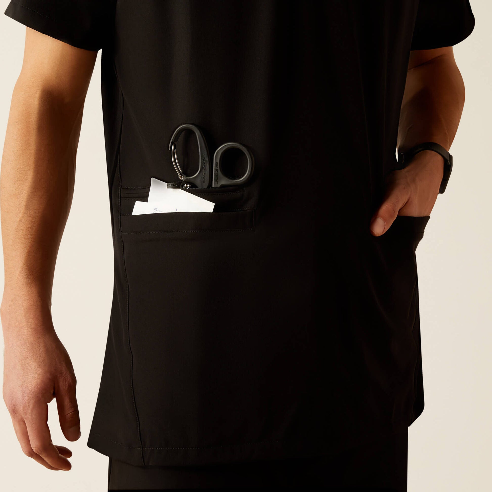 Ariat Online - Derham 6 Pocket Scrub Top