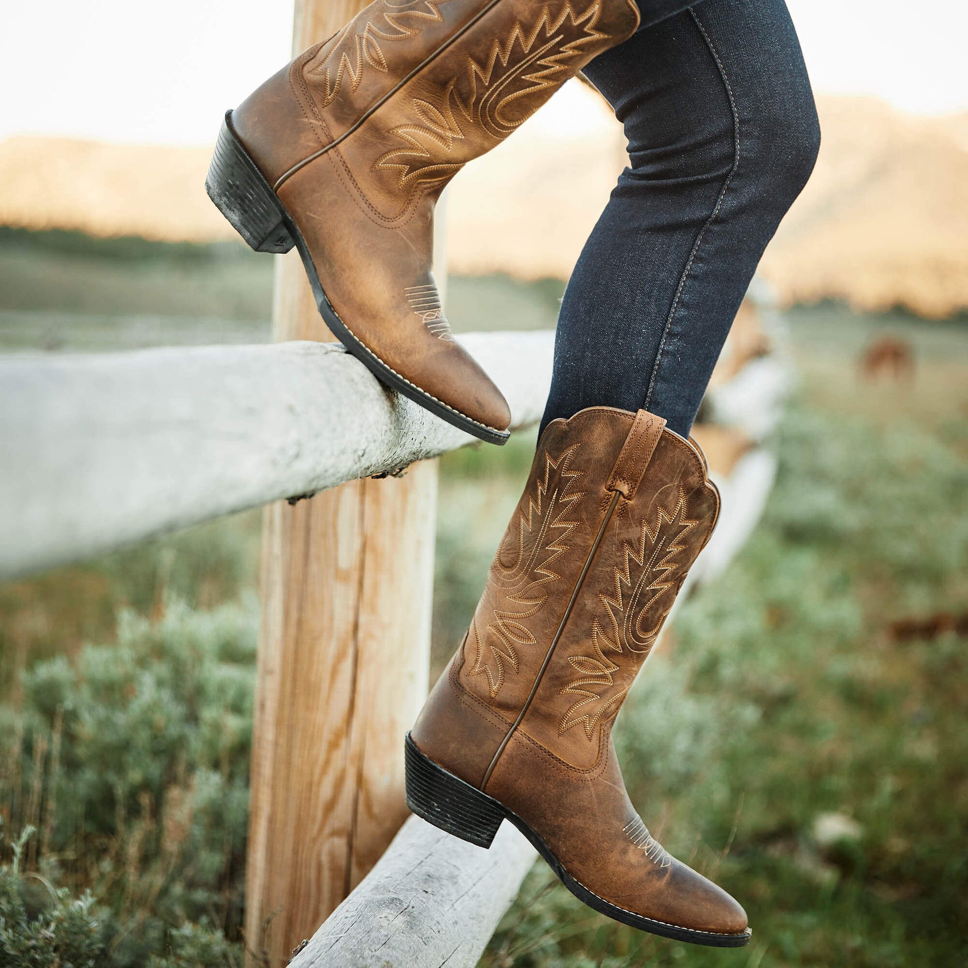 Ariat Website Store - Heritage R Toe Western Boot