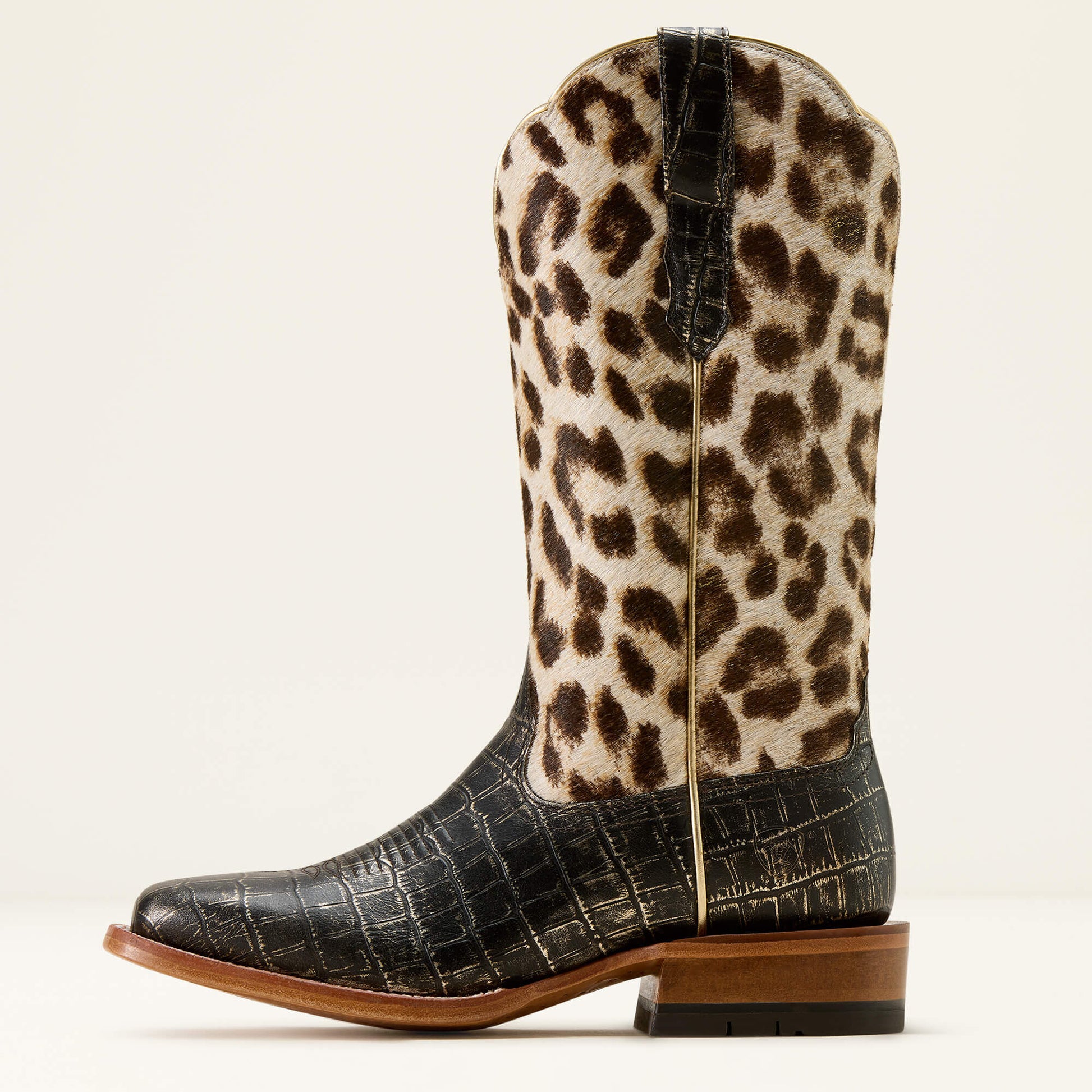 Ariat US - Frontier Farrah Wide Square Toe Western Boot