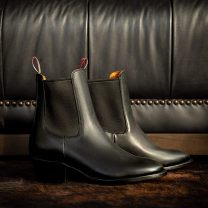 Ariat Online - Bench Made Eleanor Almond Toe Chelsea Boot