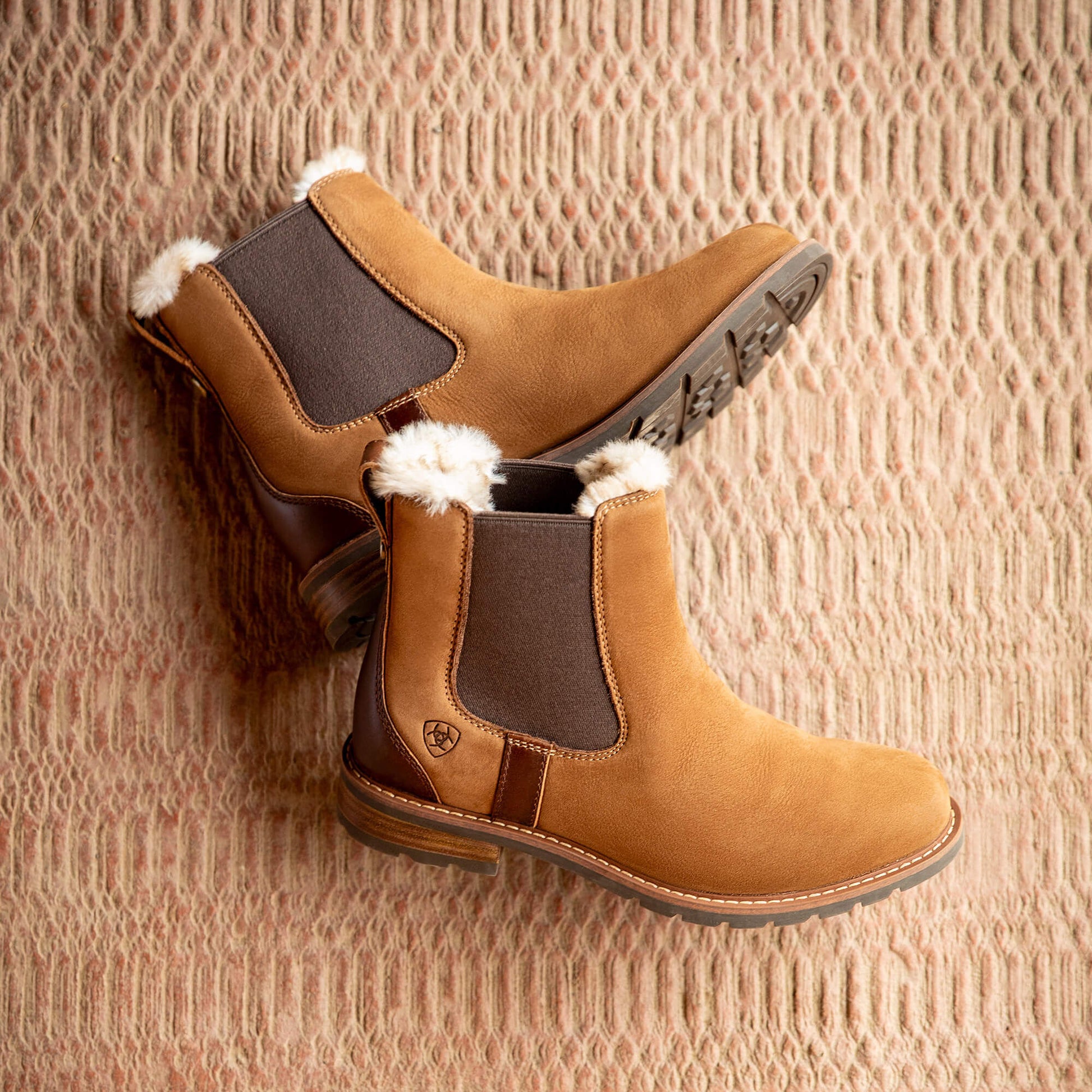 Ariat For Sale - Wexford Sherpa Waterproof Chelsea Boot
