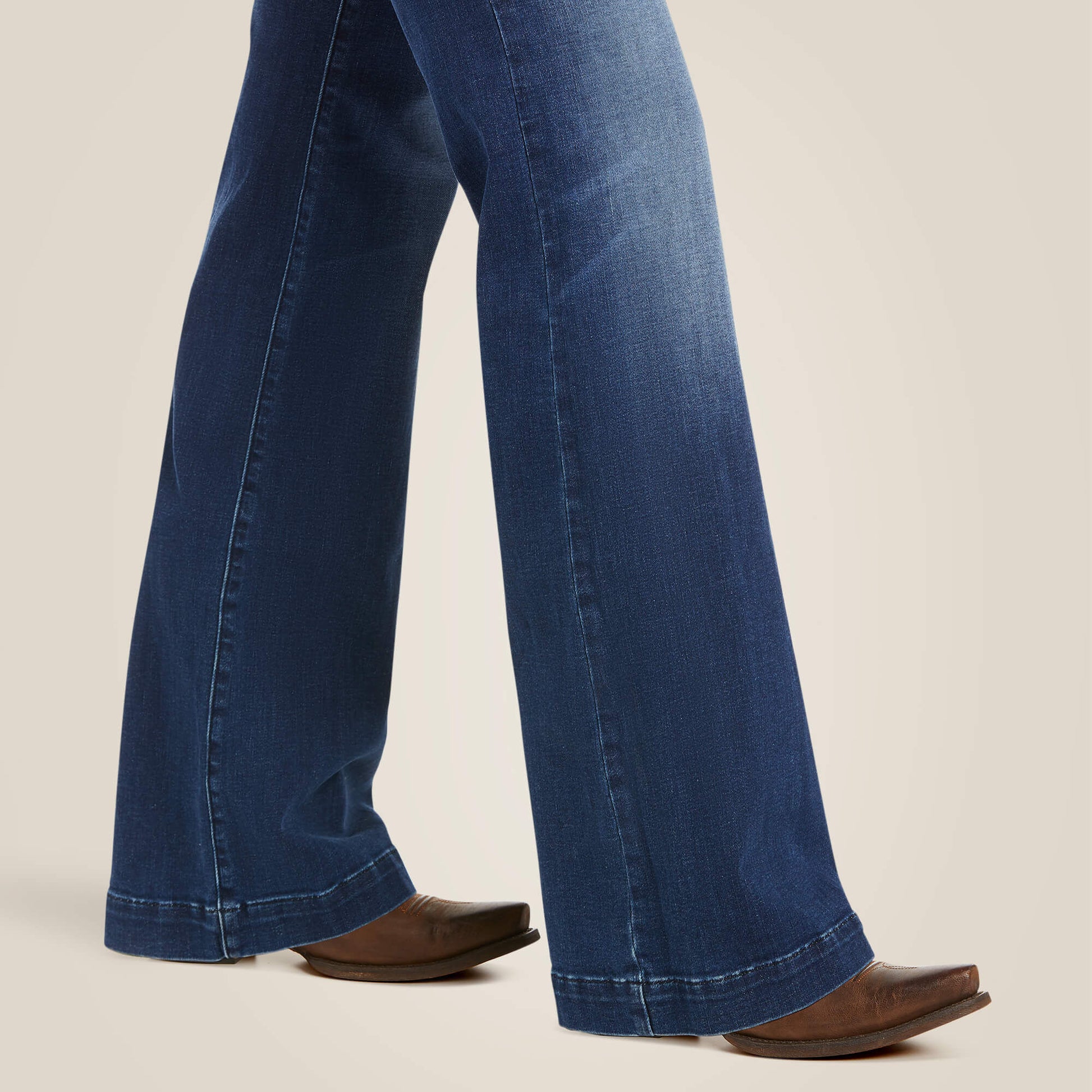 Ariat Outlet - Trouser Mid Rise Stretch Kelsea Wide Leg Jean