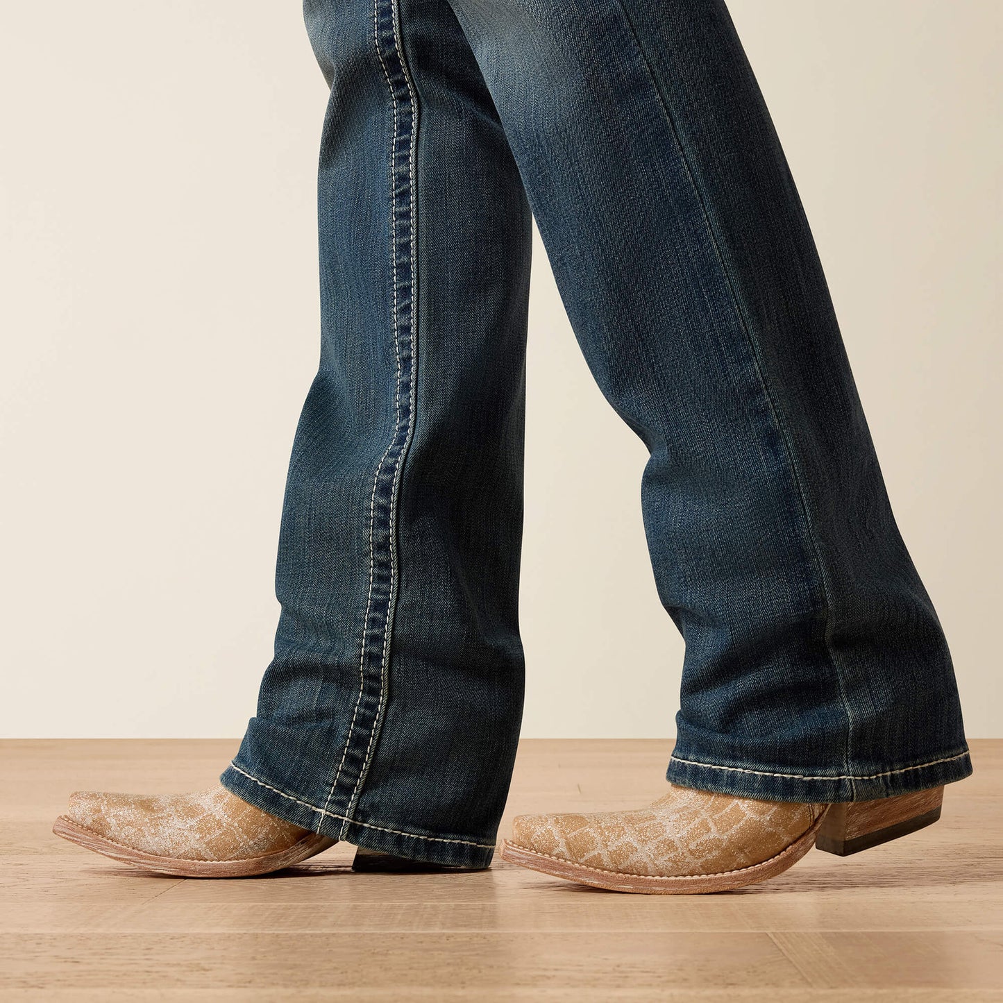 Ariat On Sale - R.E.A.L. Straight Leg Jean