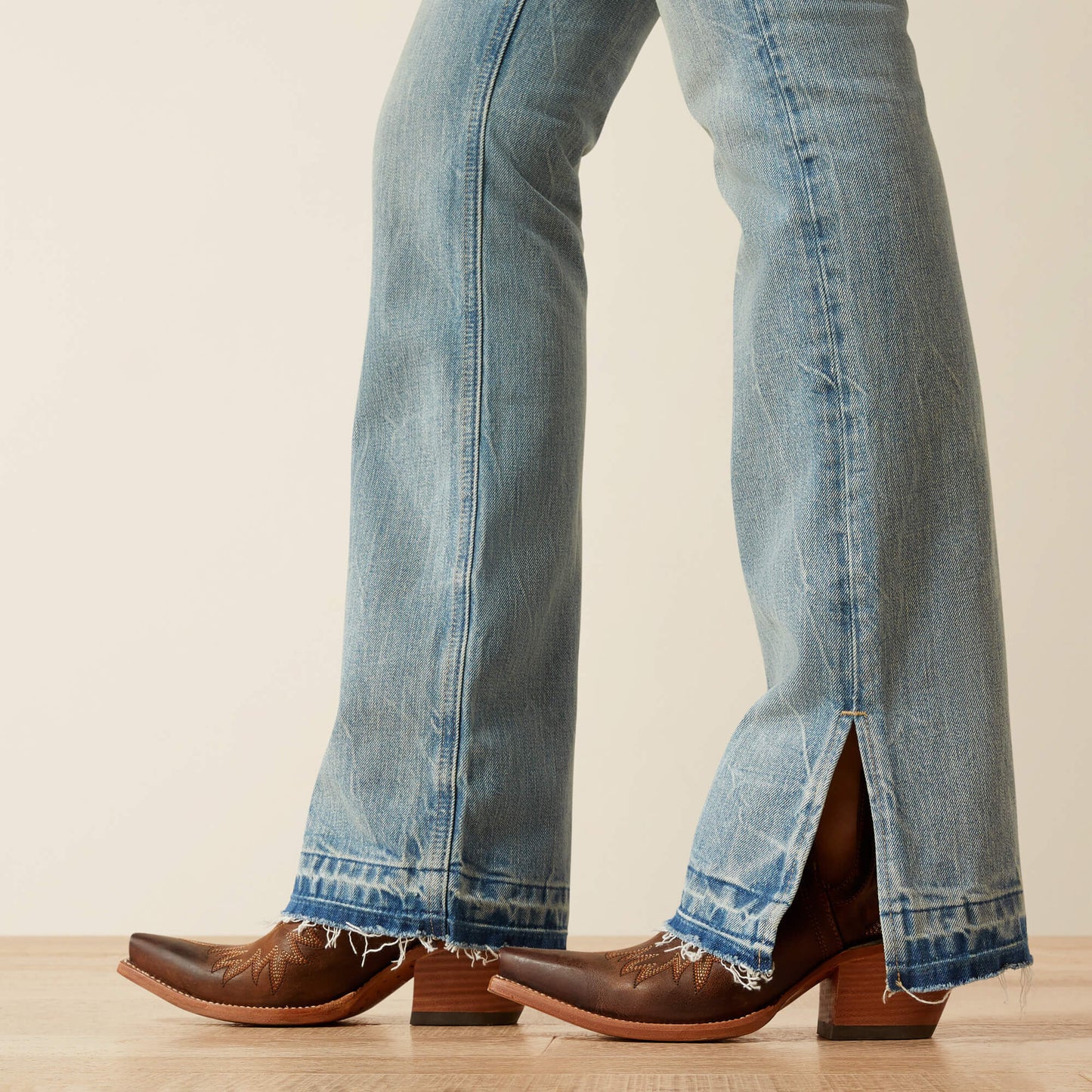 Ariat For Sale - Ultra High Rise Tomboy Jazmine Boot Cut Jean