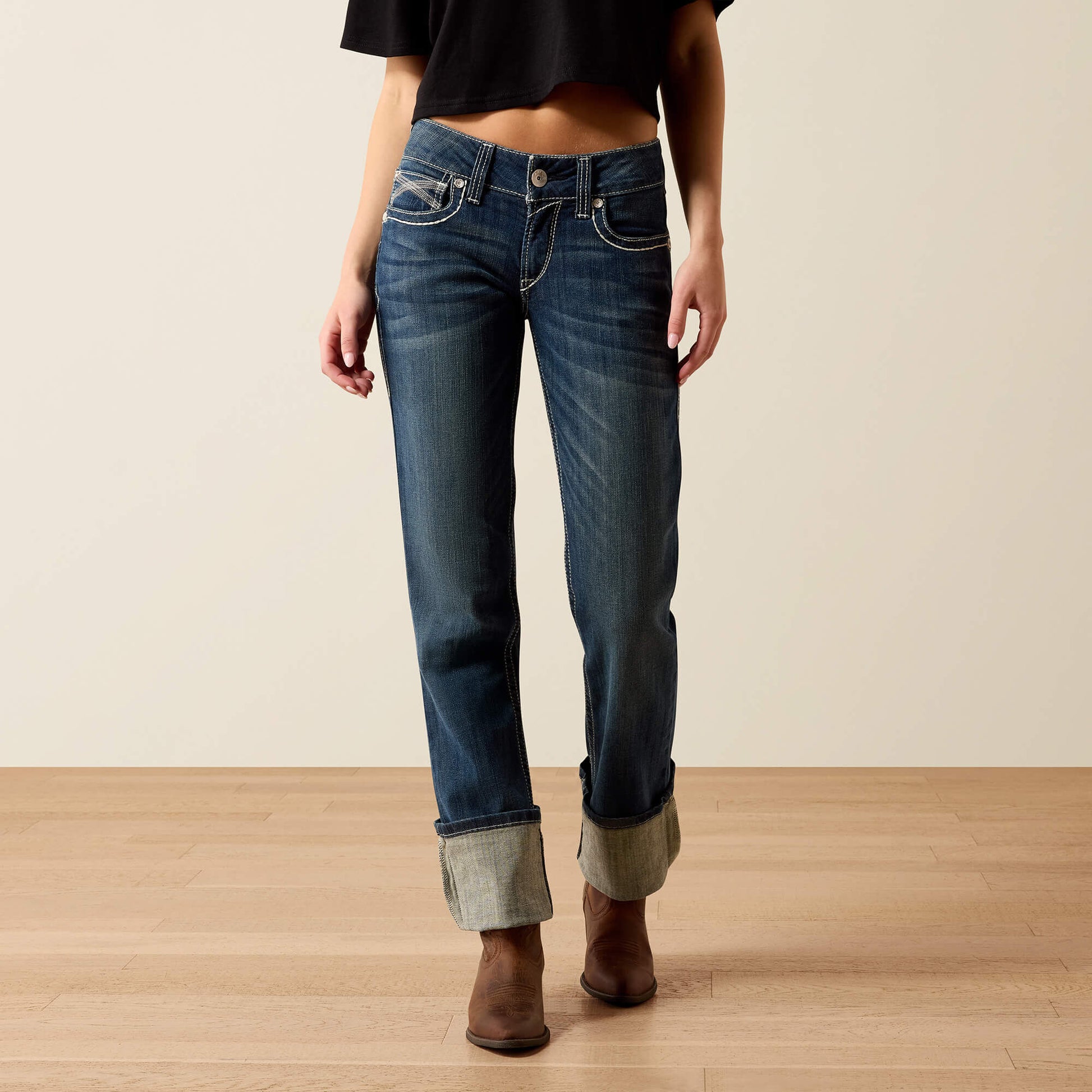 Ariat Outlet - R.E.A.L. Mid Rise Stretch Ivy Stackable Straight Leg Jean