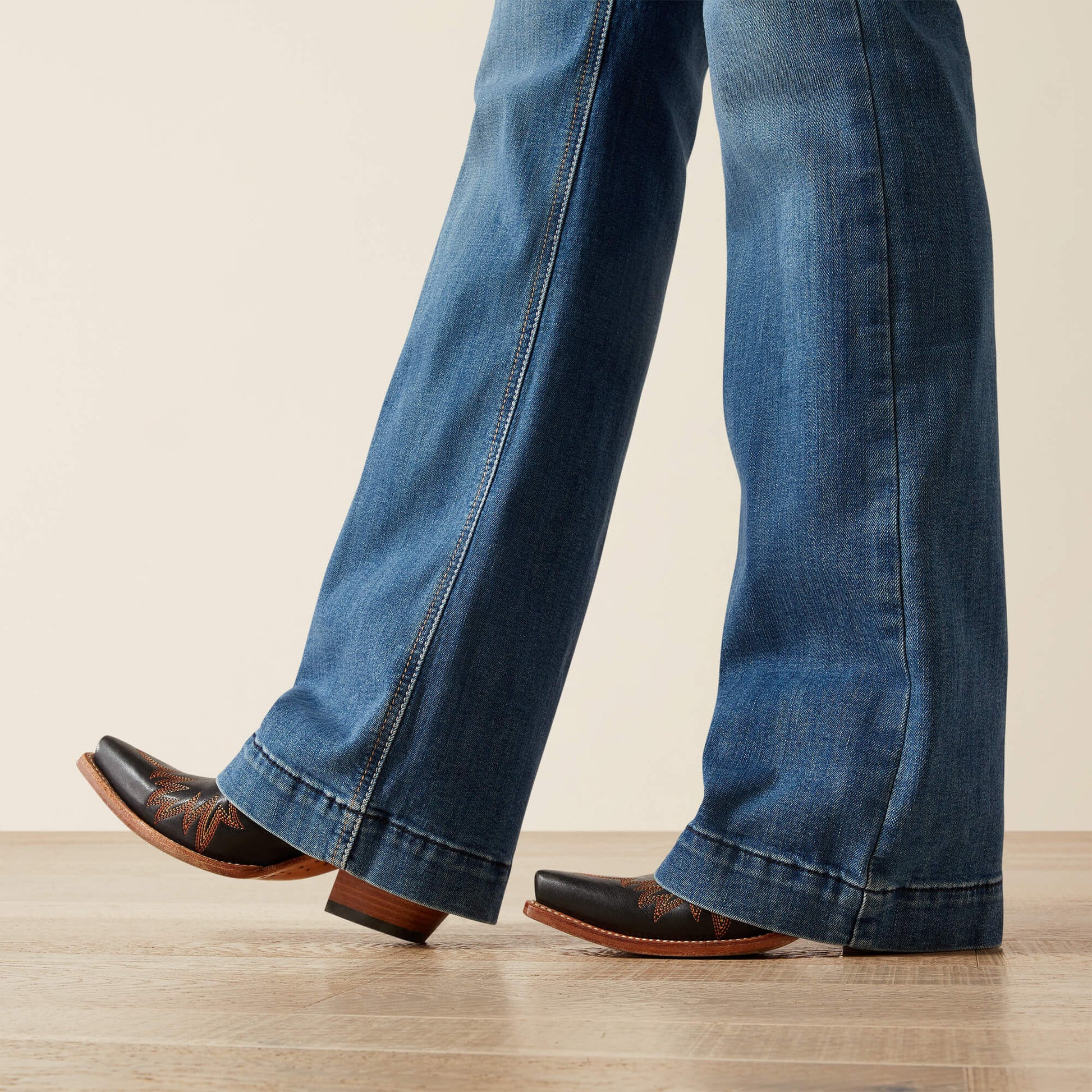 Ariat Online Shop - Perfect Rise Isabelle Wide Trouser Jeans