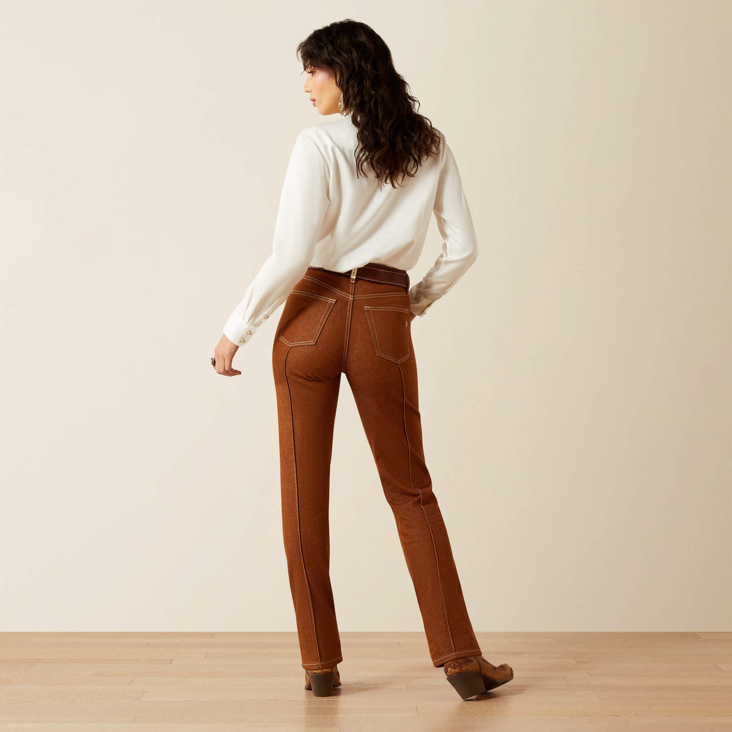 Ariat US - Ultra High Rise Relaxed Straight Leg Jean