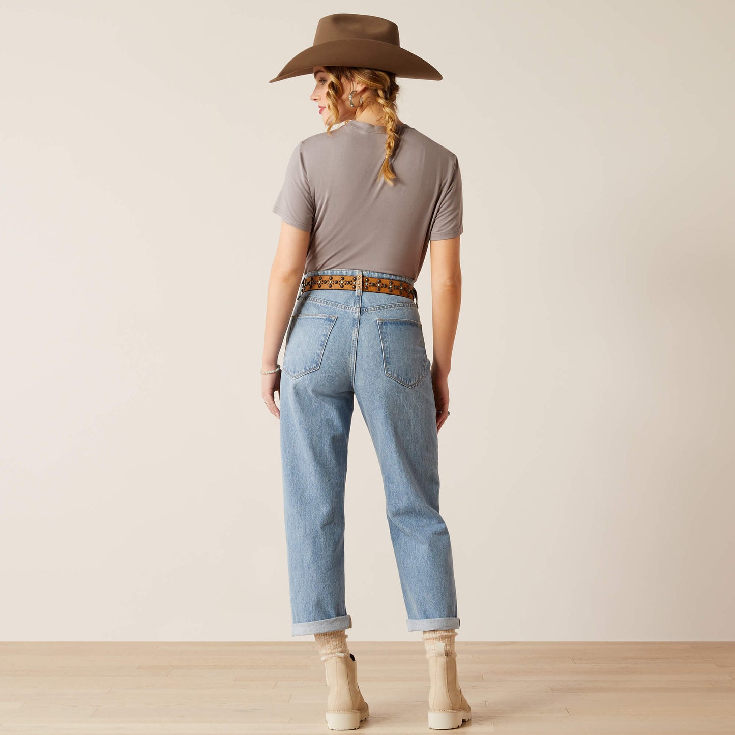 Ariat Online - Ultra High Rise Tomboy Straight Leg Jeans