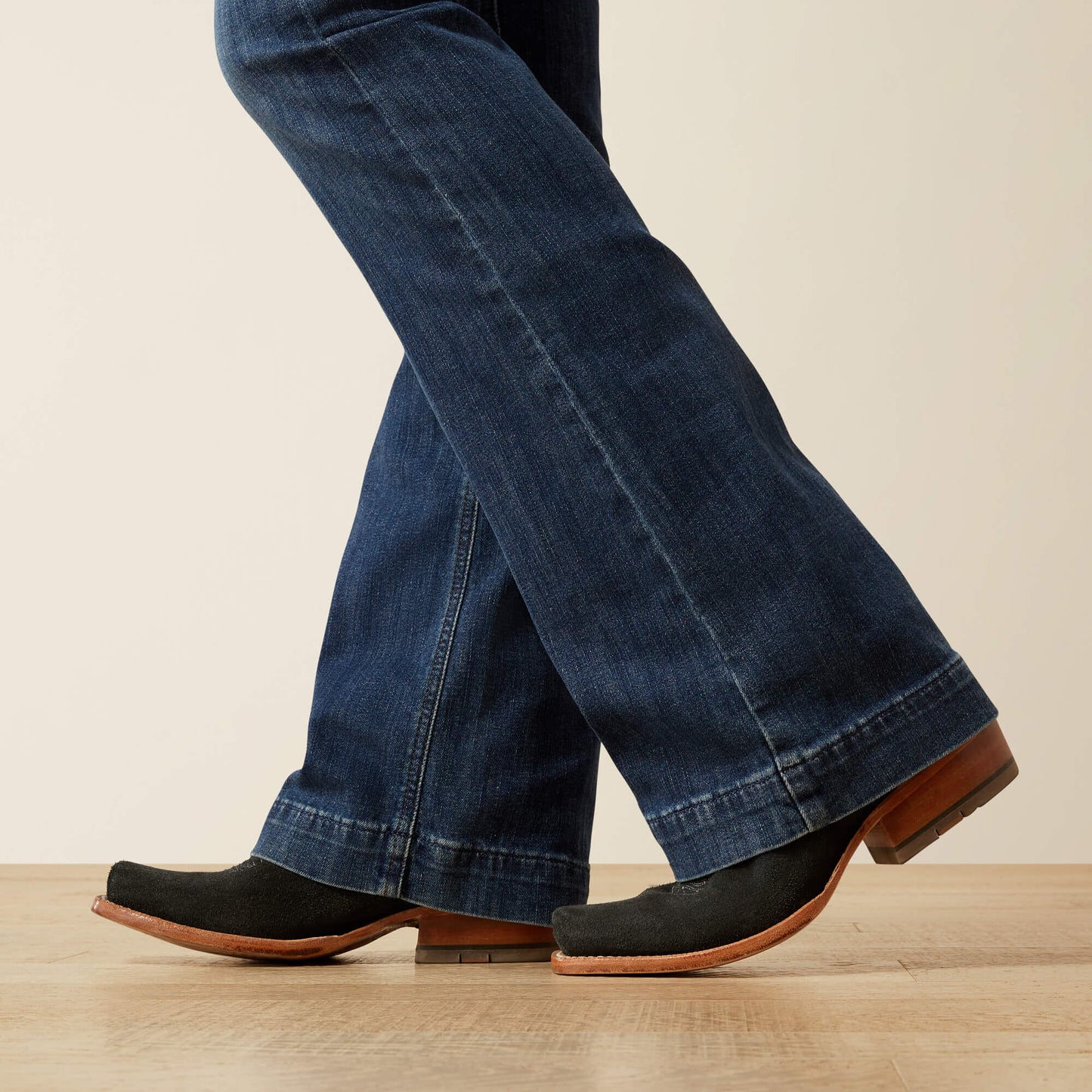 Ariat Outlet - Perfect Rise Bessie Slim Trouser Jeans