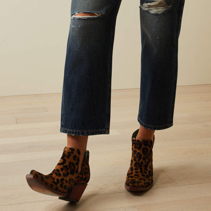 Ariat Sale - Ultra High Rise Tomboy Straight Jean