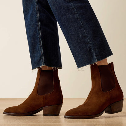 Ariat Outlet - Perfect Rise Lucy Kick Flare Jean
