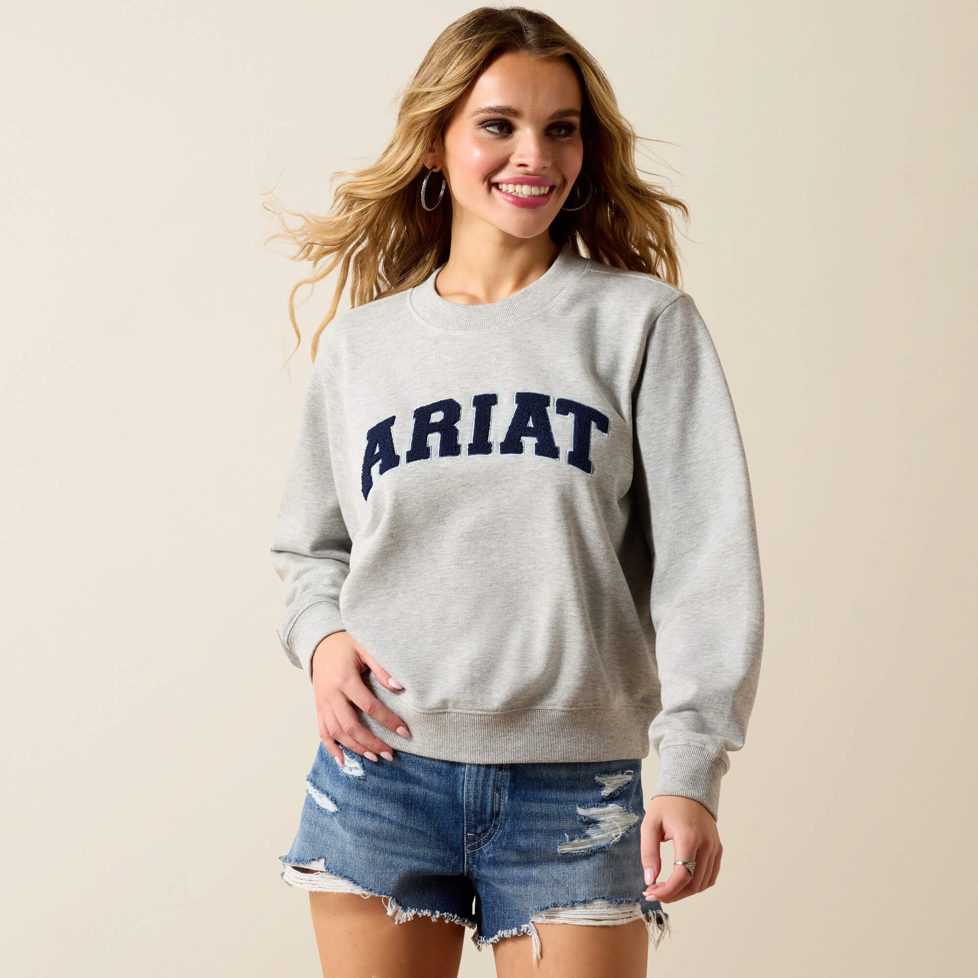 Ariat For Sale - Essential Crew Sweatshirt