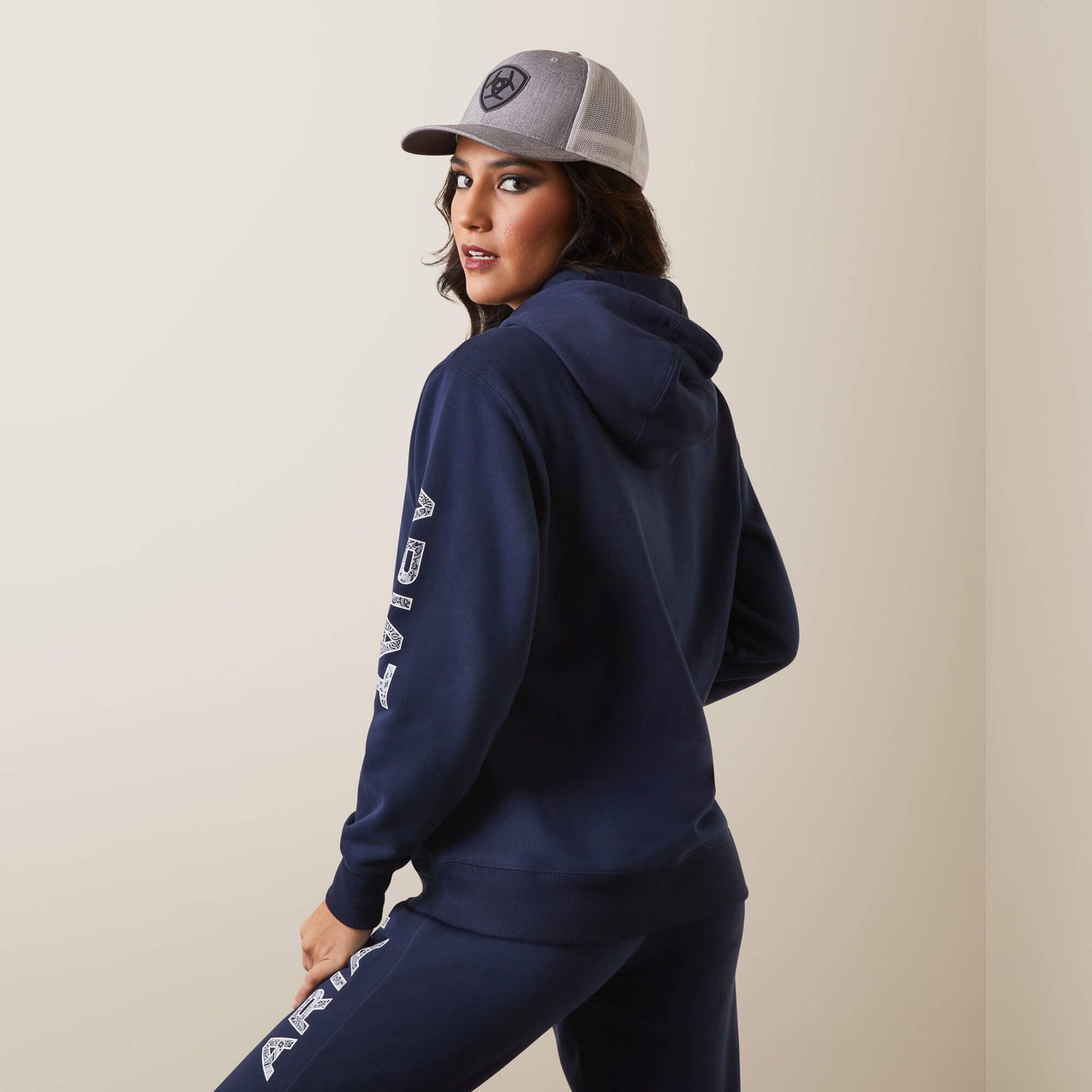 Ariat Outlet - Ariat Logo Hoodie
