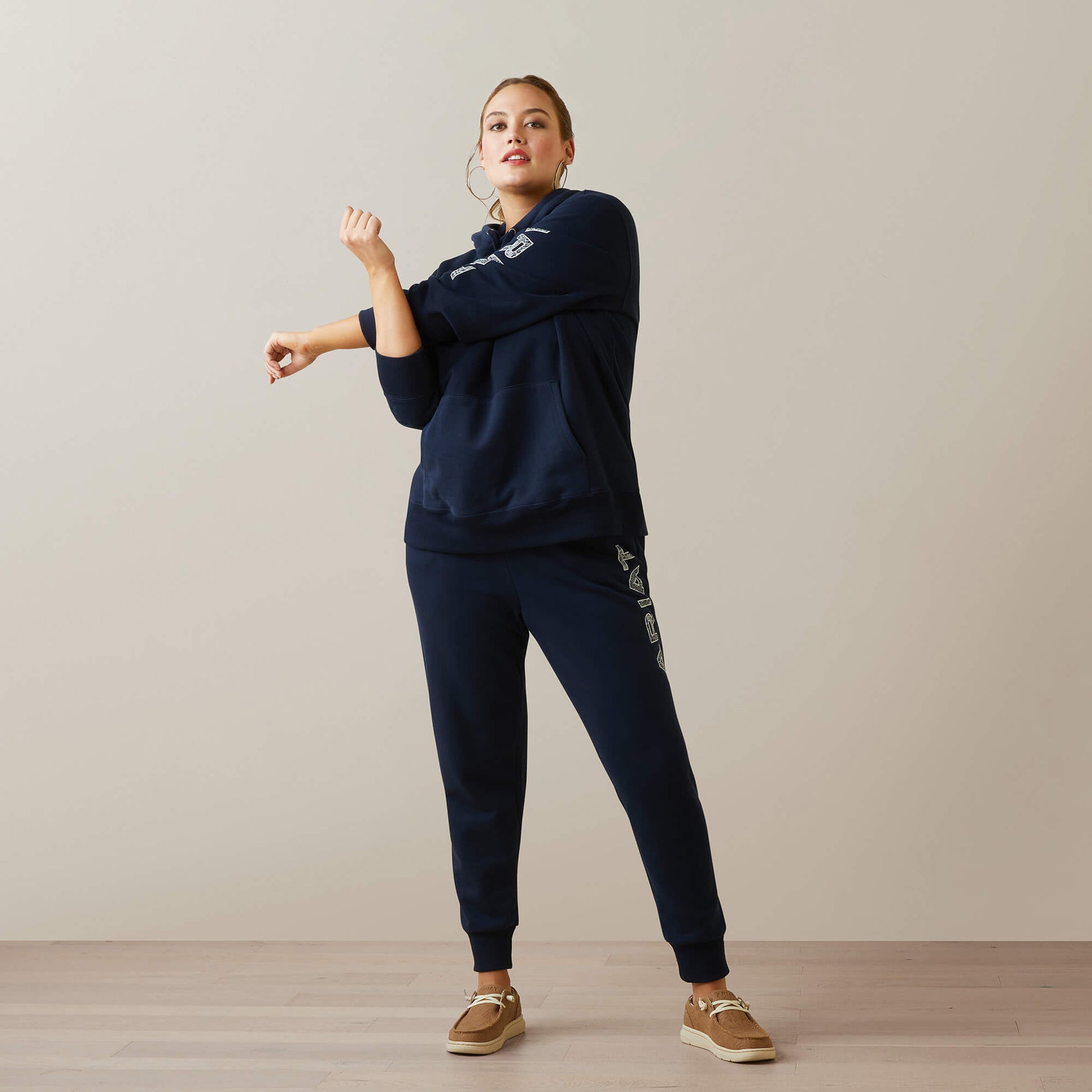 Ariat Outlet - Ariat Logo Hoodie