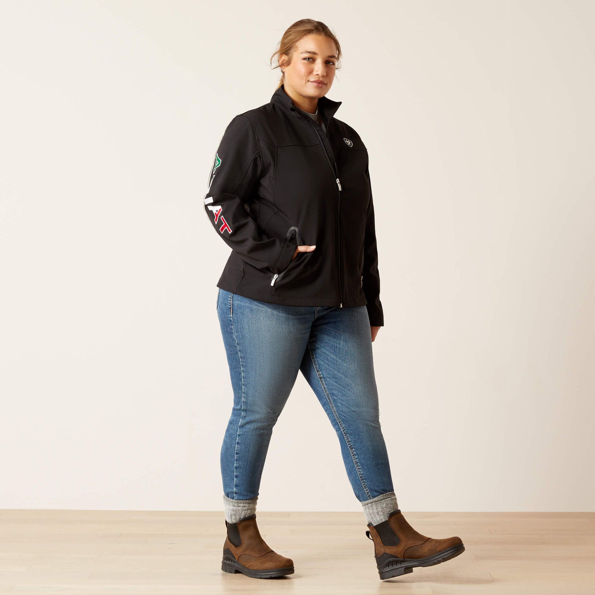 Ariat Outlet - Classic Team Softshell MEXICO Jacket