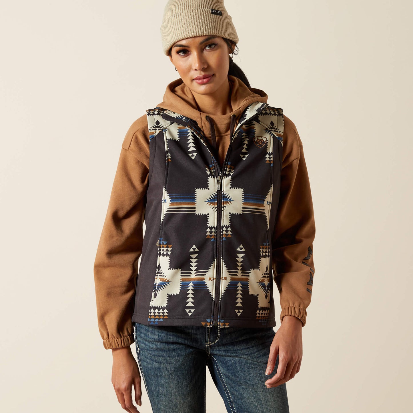 Ariat Outlet - Ariat Logo Softshell Print Vest