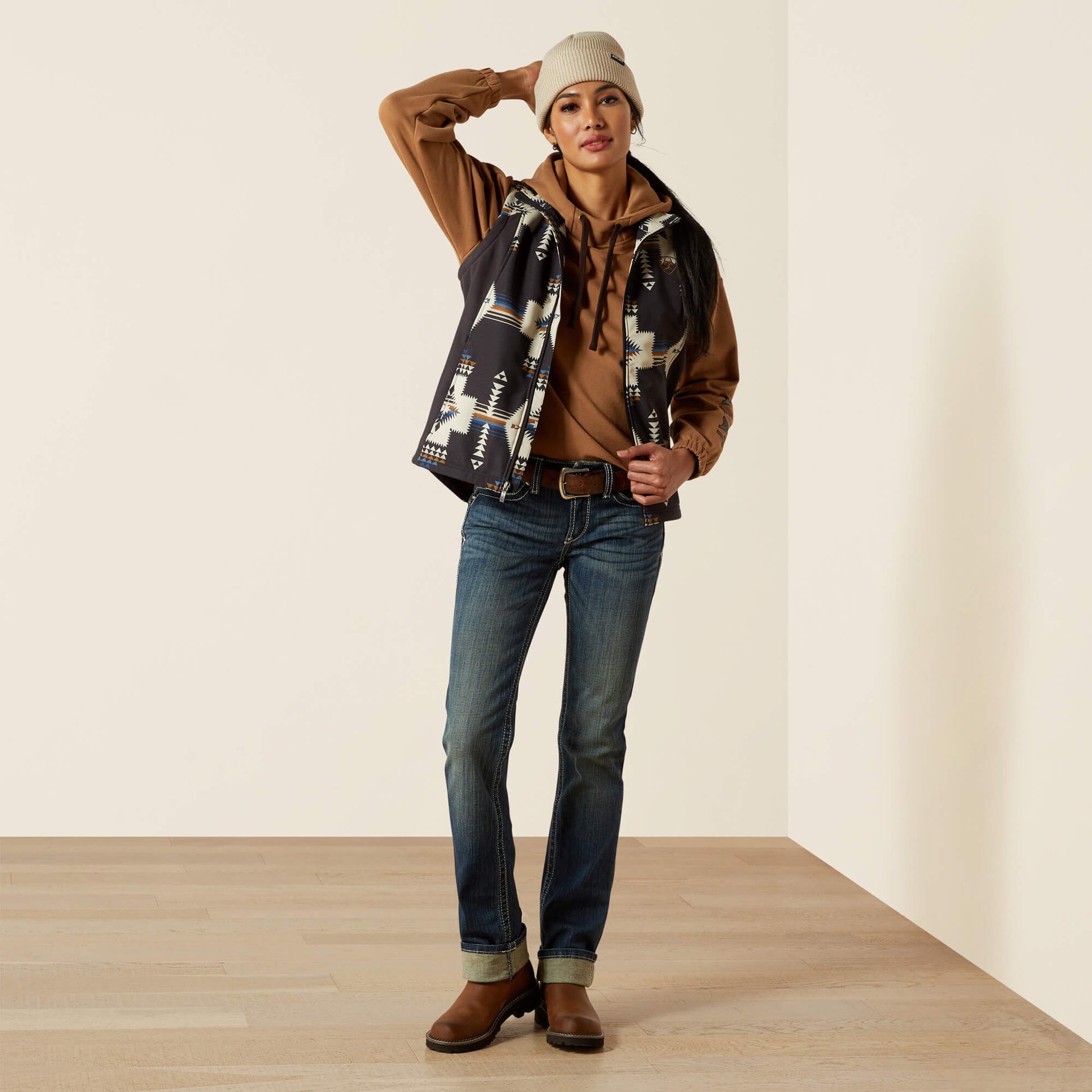 Ariat Outlet - Ariat Logo Softshell Print Vest